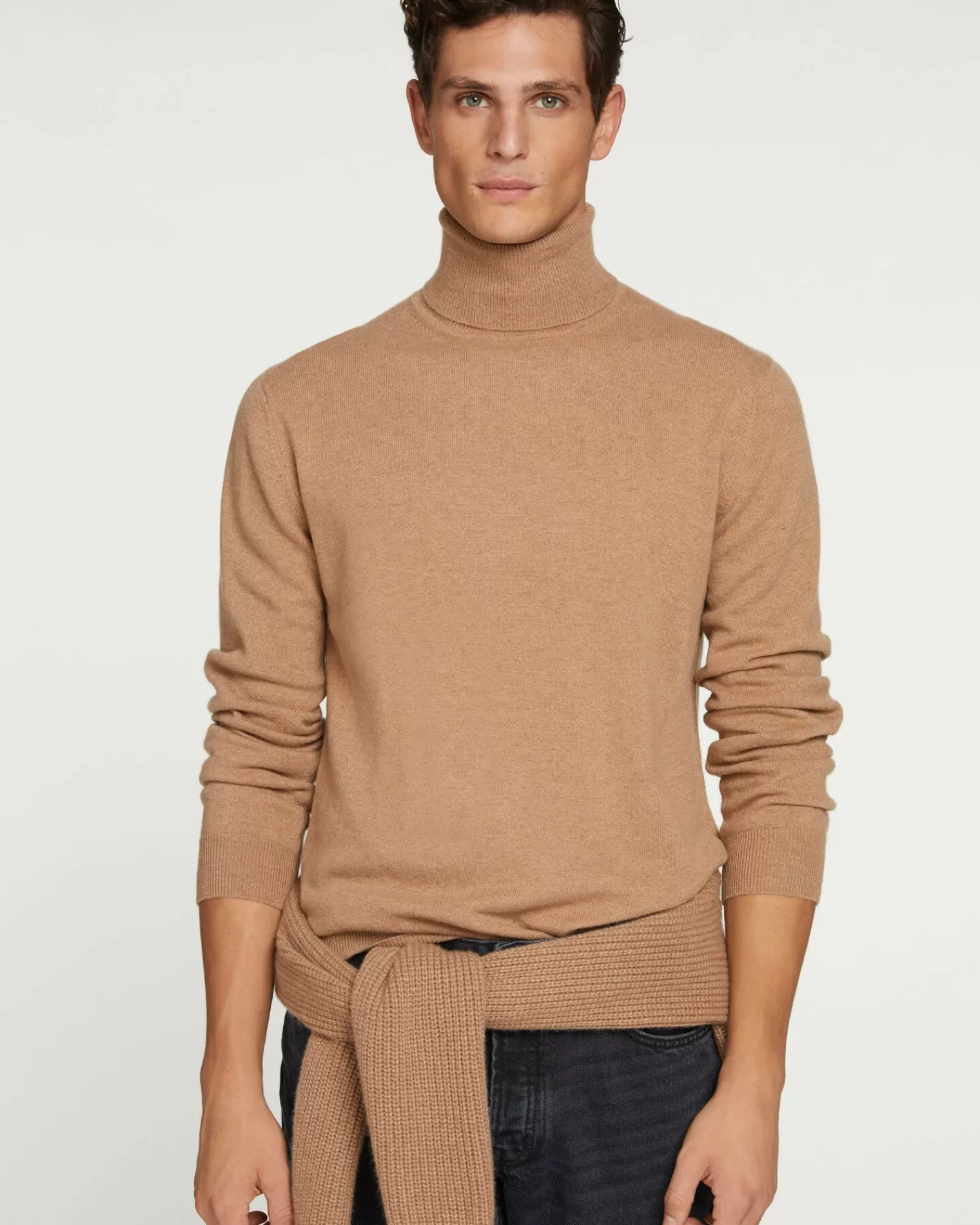 Kujten Sweaters & Sweatshirts>Basic Turtleneck Man Cashmere Sweater, 2-Threads Camelo