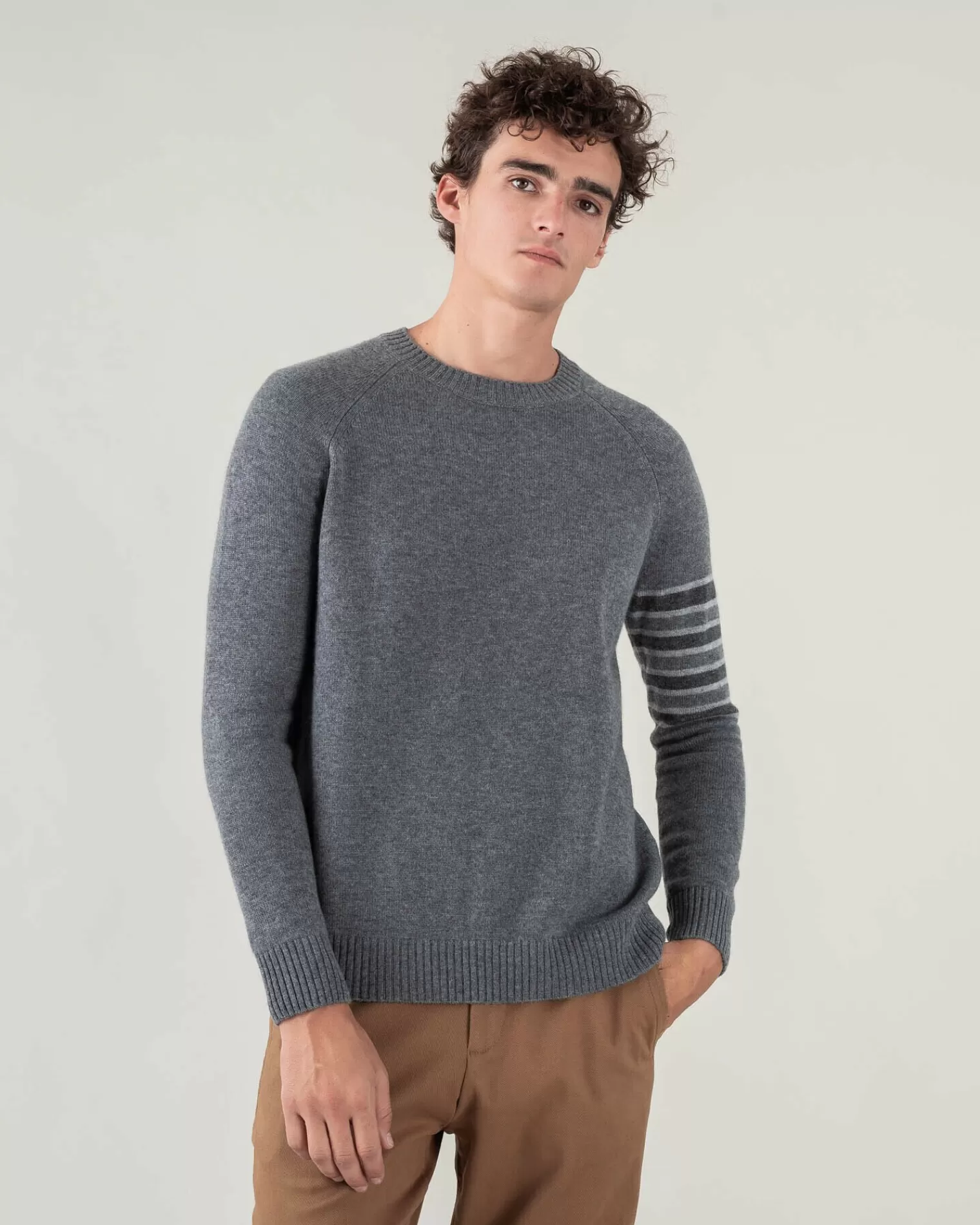 Kujten Sweaters & Sweatshirts>Cashmere Round Neck Sweater With Bands Gris Flanelle