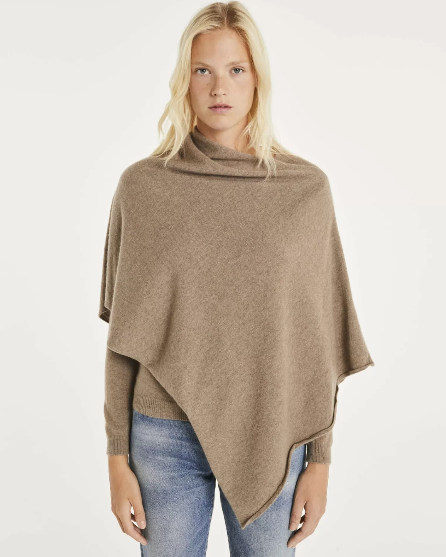 Kujten Capes & Ponchos>Cashmere Short Boat Neck Poncho, 2-Threads Beige Taupe