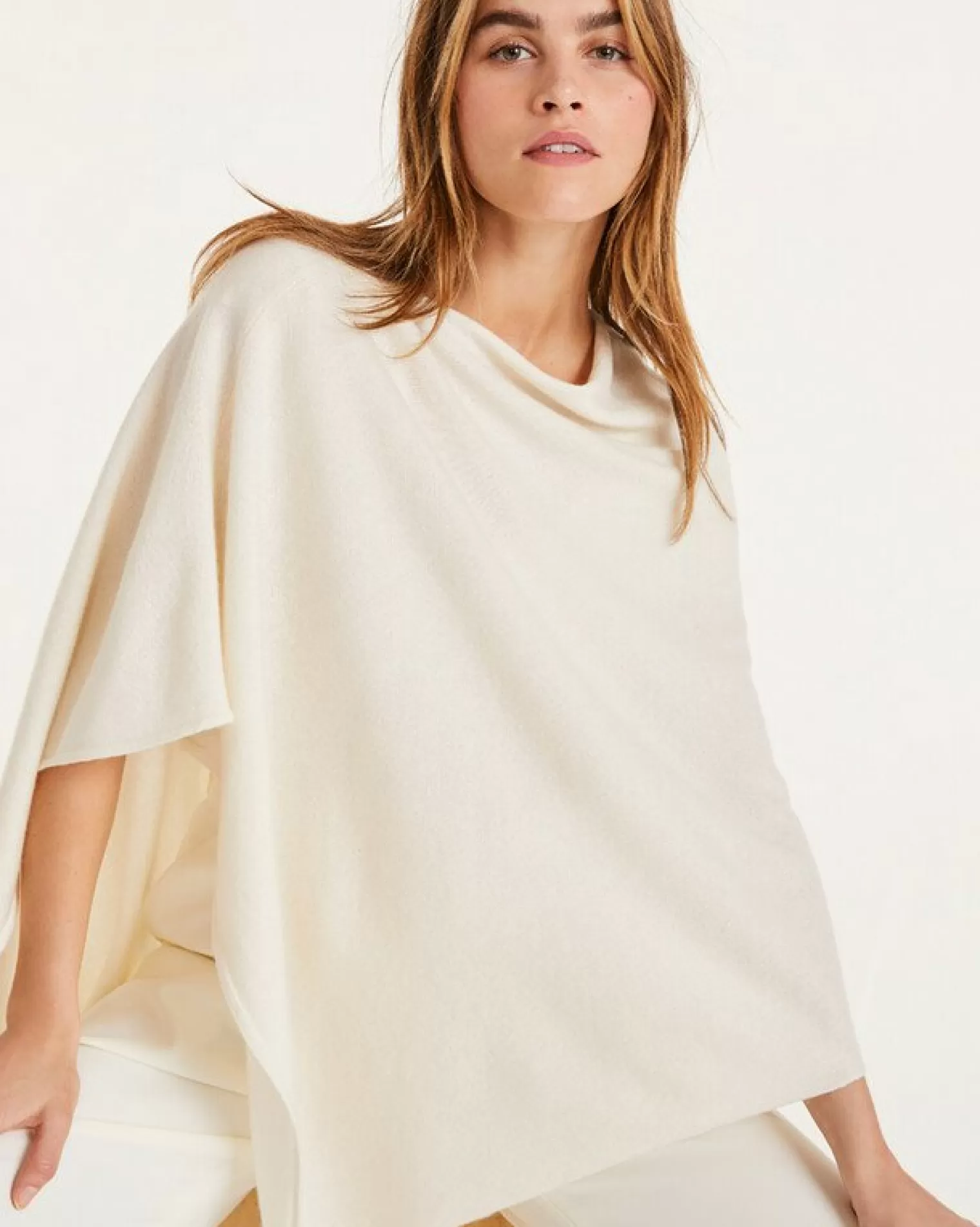 Kujten Capes & Ponchos>Cashmere Short Poncho Blanc