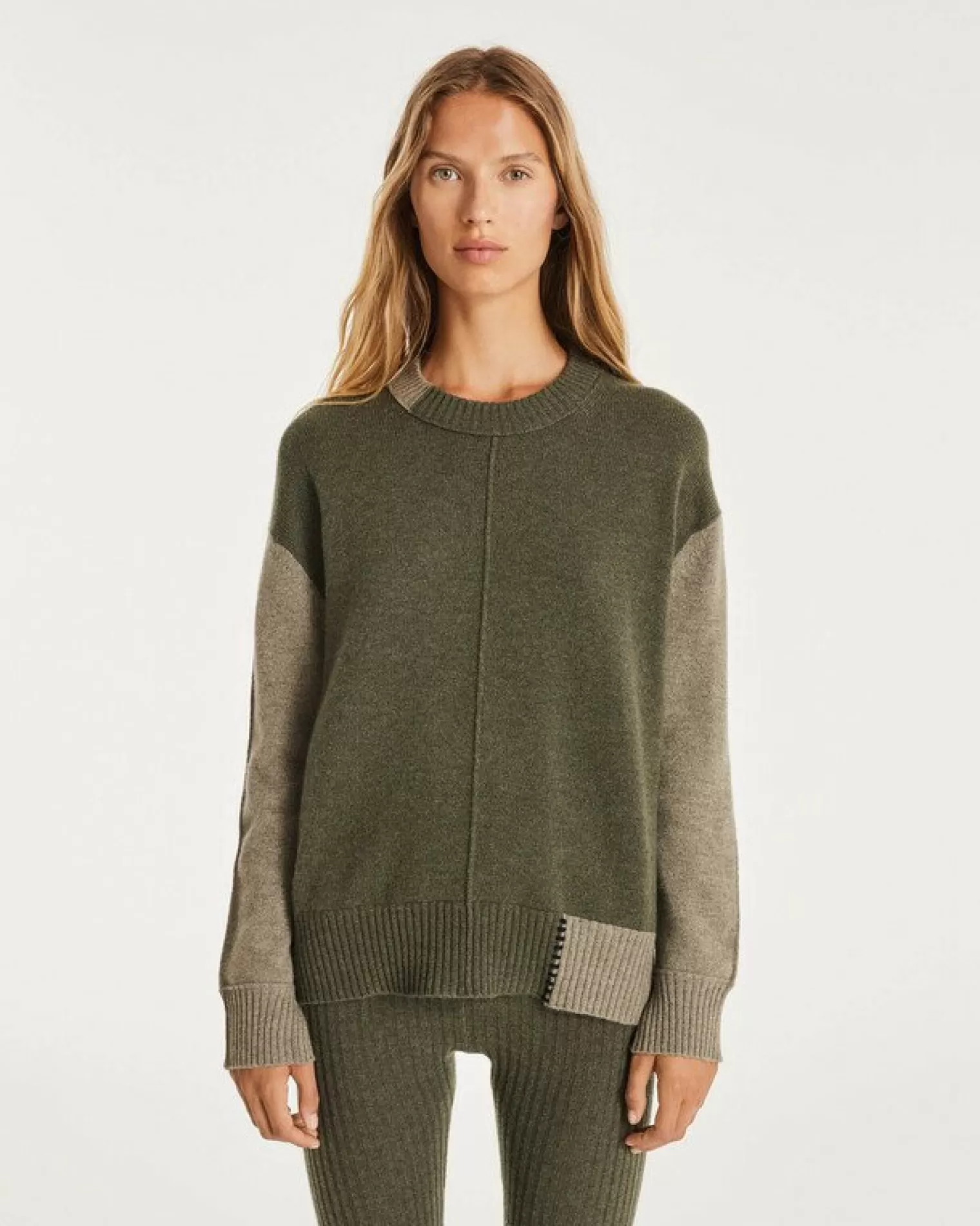 Kujten Sweaters & Sweatshirts>Cashmere Sweater Round Neck Long Sleeves Kaki Fonce