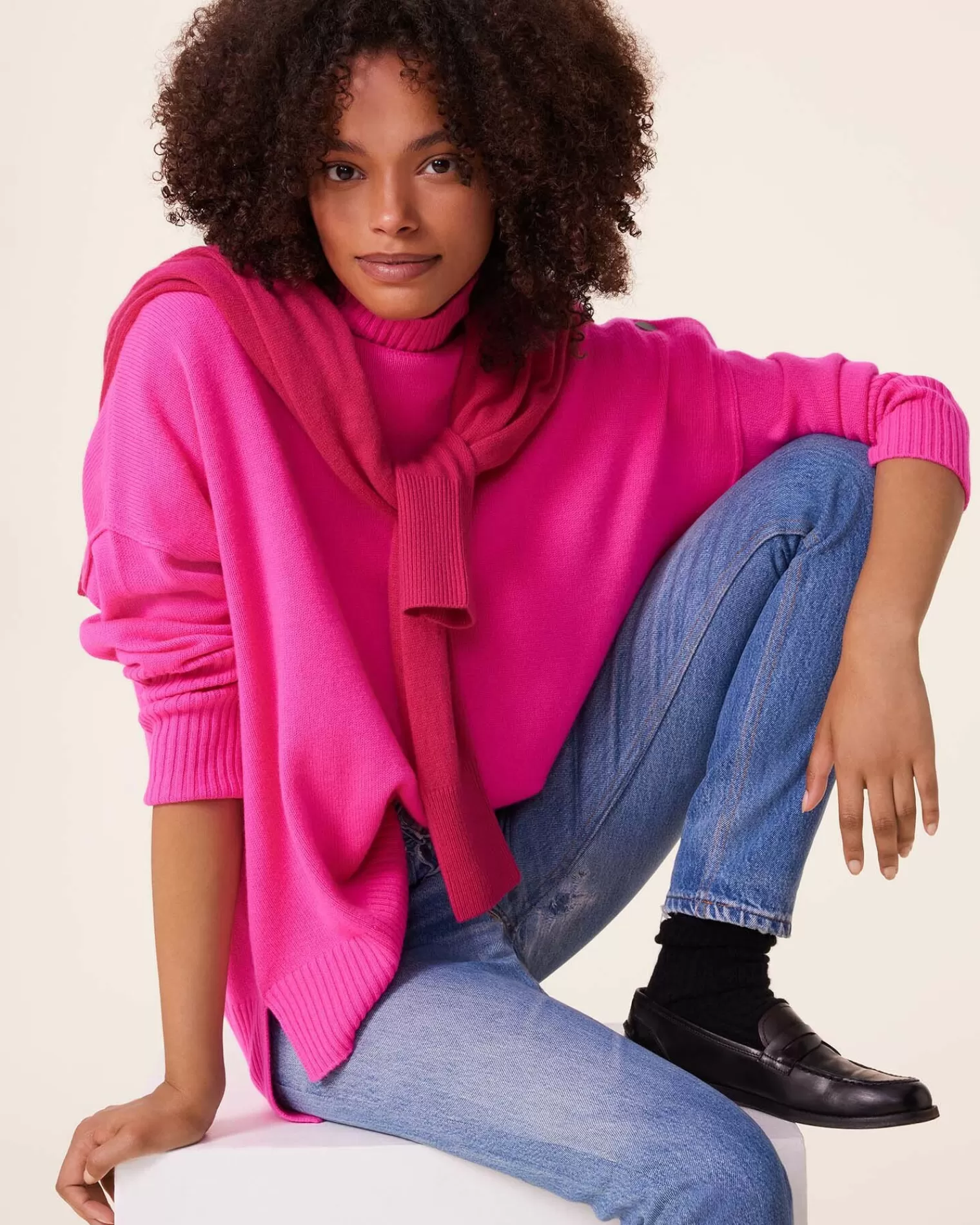 Kujten Sweaters & Sweatshirts>Cashmere Sweater With Gold Buttons, 4-Threads Rose Neon