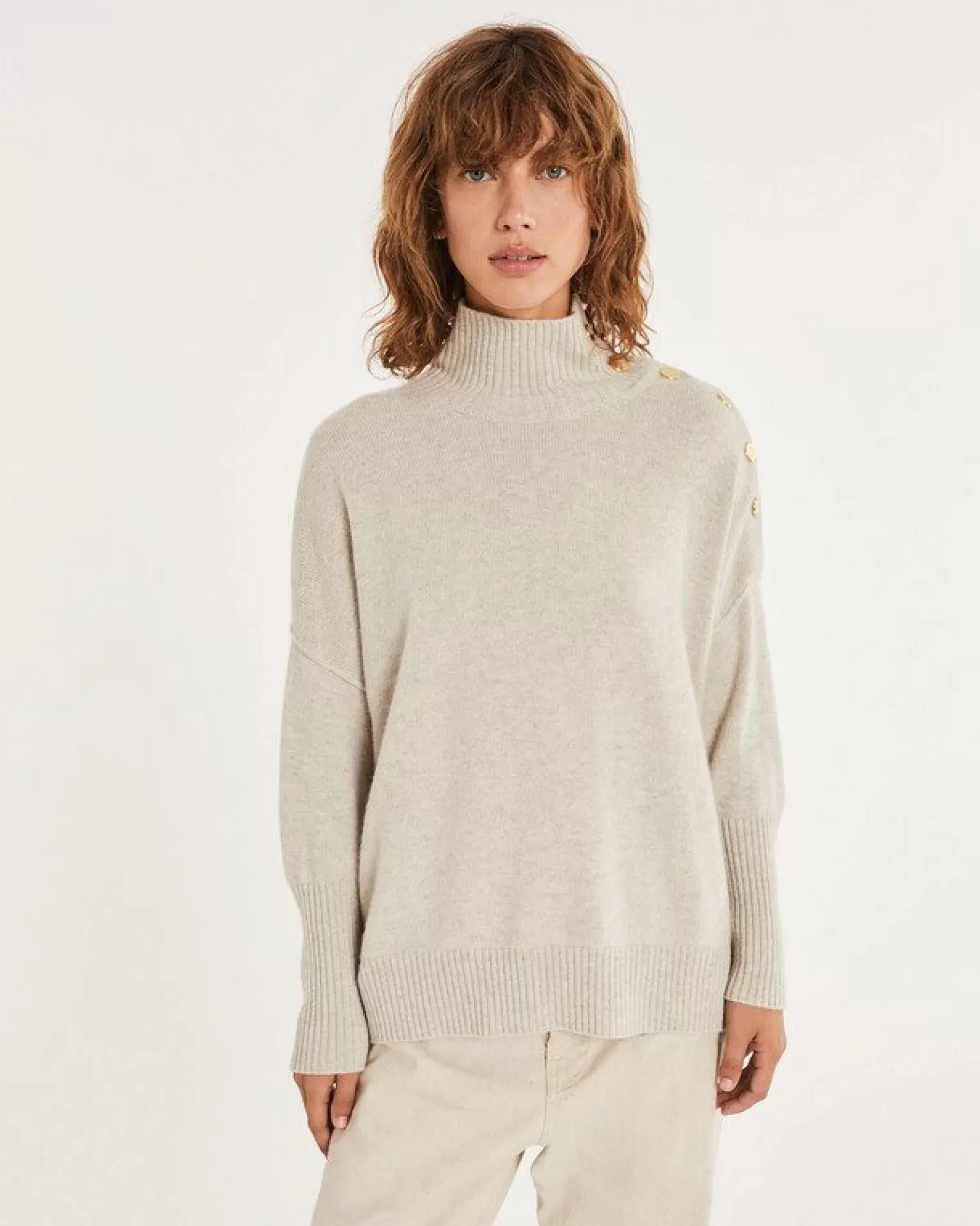 Kujten Sweaters & Sweatshirts>Cashmere Sweater With Gold Buttons, 4-Threads Avoine