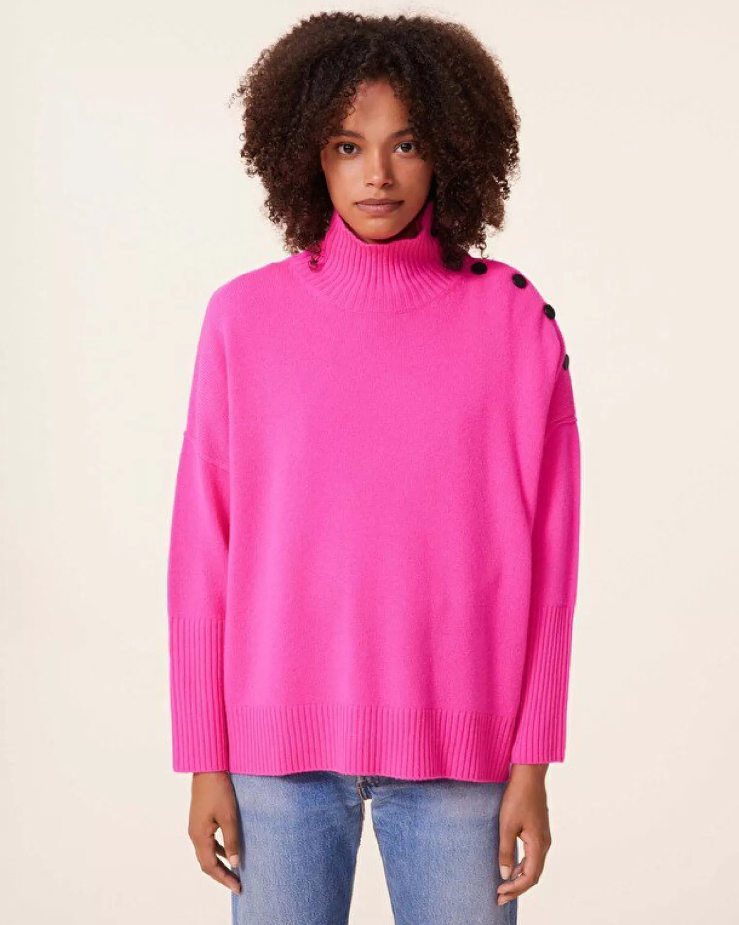 Kujten Sweaters & Sweatshirts>Cashmere Sweater With Gold Buttons, 4-Threads Rose Neon