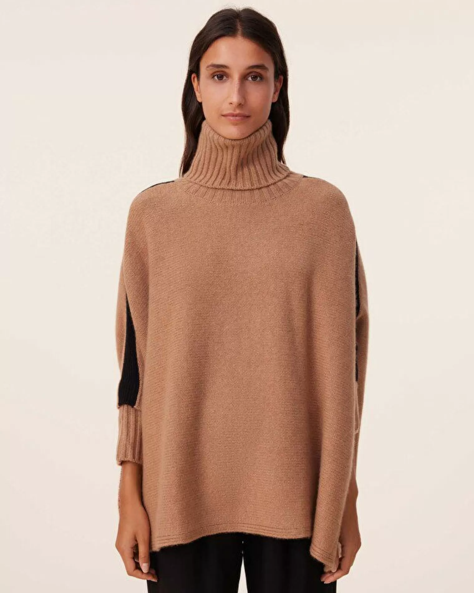 Kujten Capes & Ponchos>Cashmere Turtleneck Poncho Smok Stripe, 10-Threads Camelo