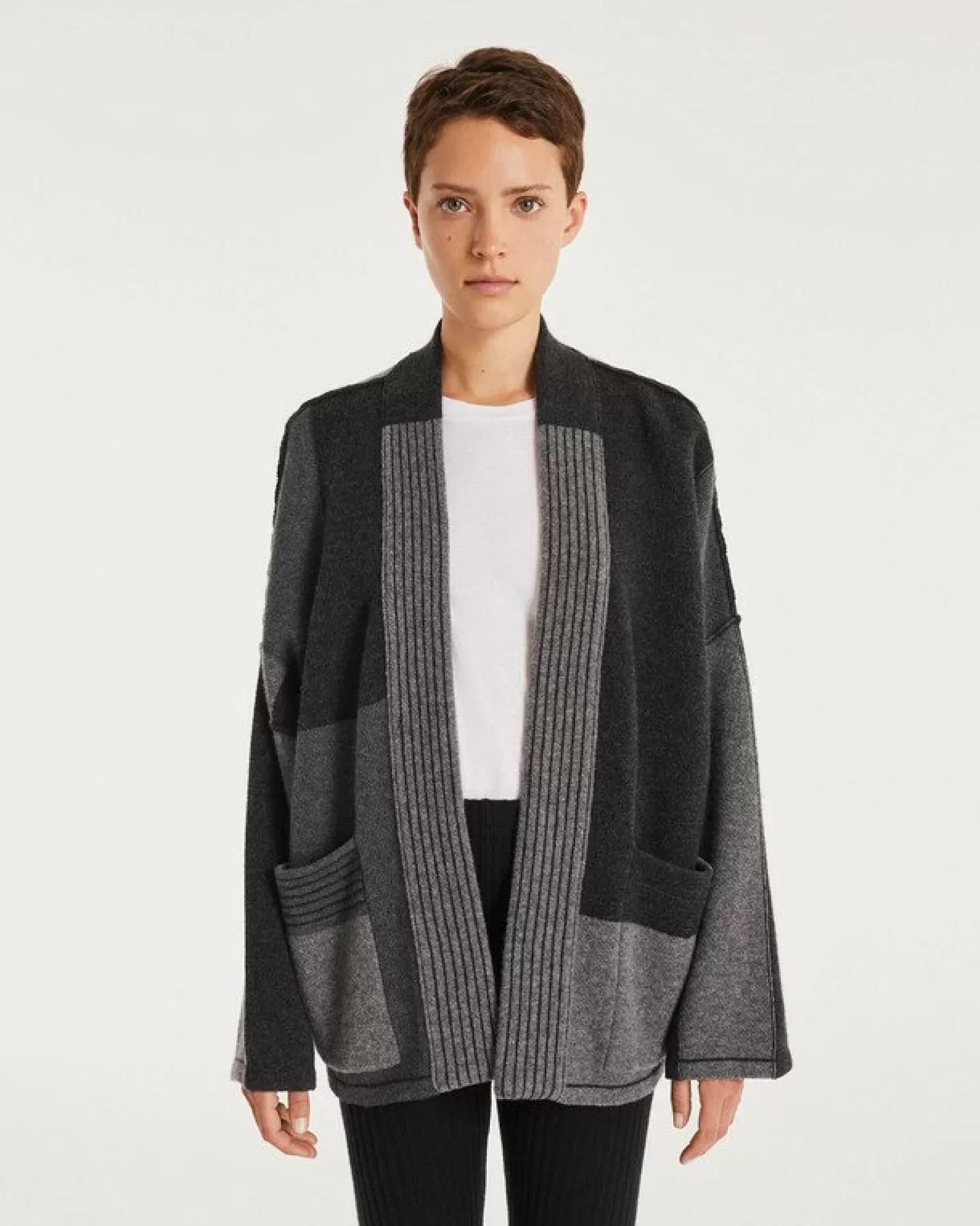 Kujten Jackets & Vests>Cashmere Vest Kimono Noir