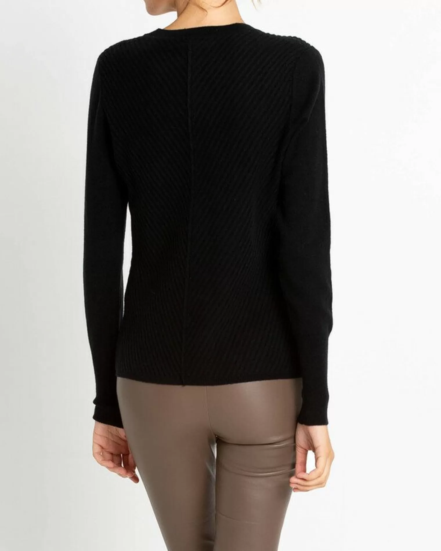 Kujten Sweaters & Sweatshirts>Chevron Round Neck Cashmere Sweater Noir