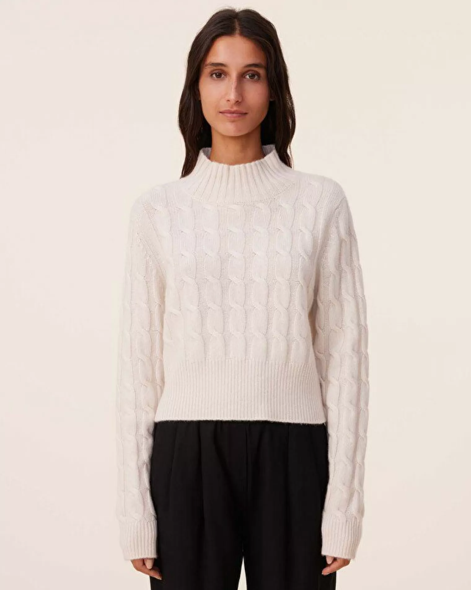 Kujten Sweaters & Sweatshirts>Chimney Neck Twisted Cashmere Sweater, 6-Threads Blanc