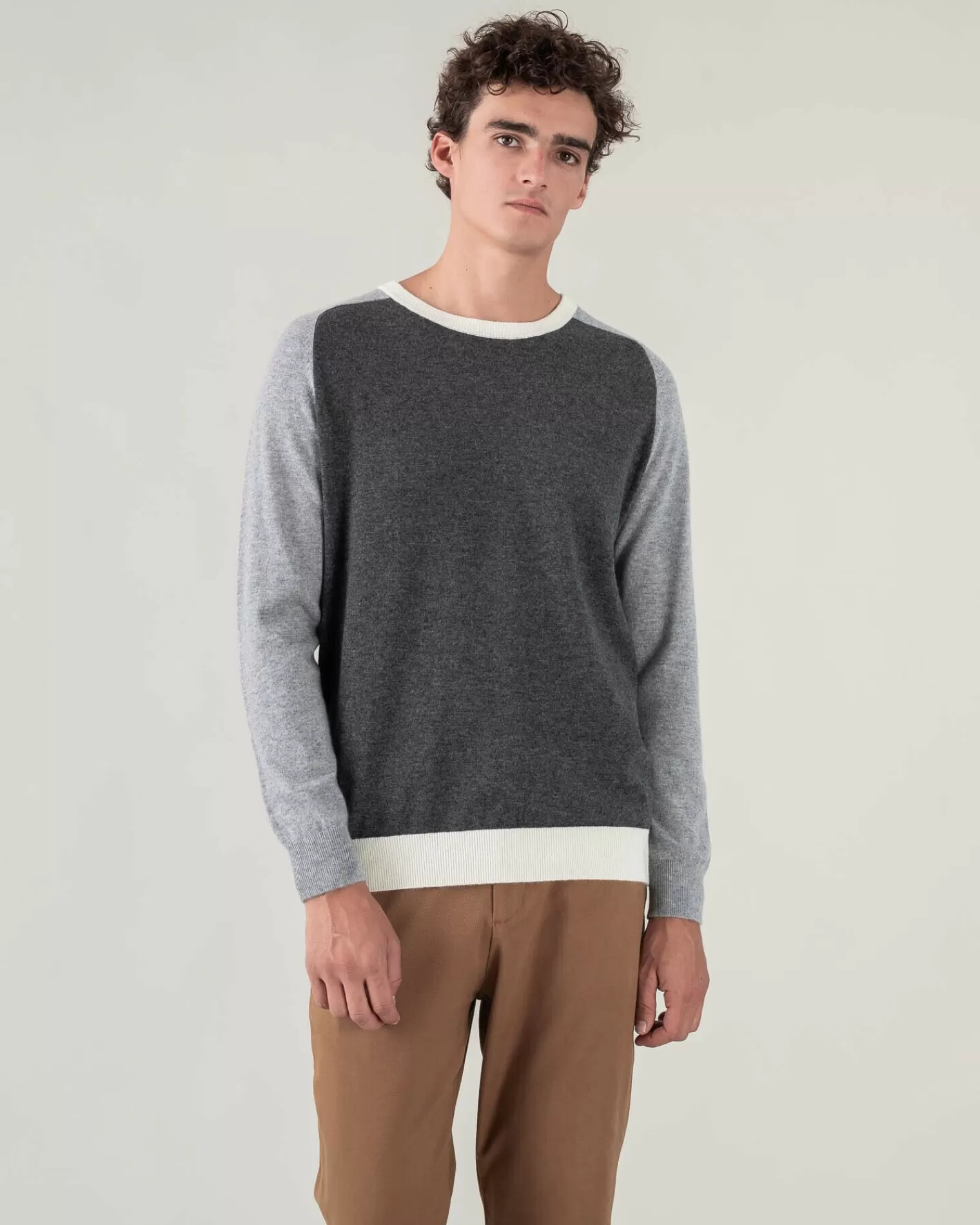 Kujten Sweaters & Sweatshirts>Contrast Sleeves Cashmere Sweater Gris Chine