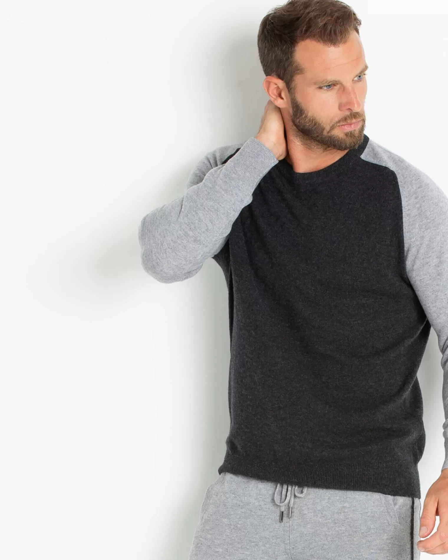 Kujten Sweaters & Sweatshirts>Contrast Sleeves Cashmere Sweater Gris Anthracite