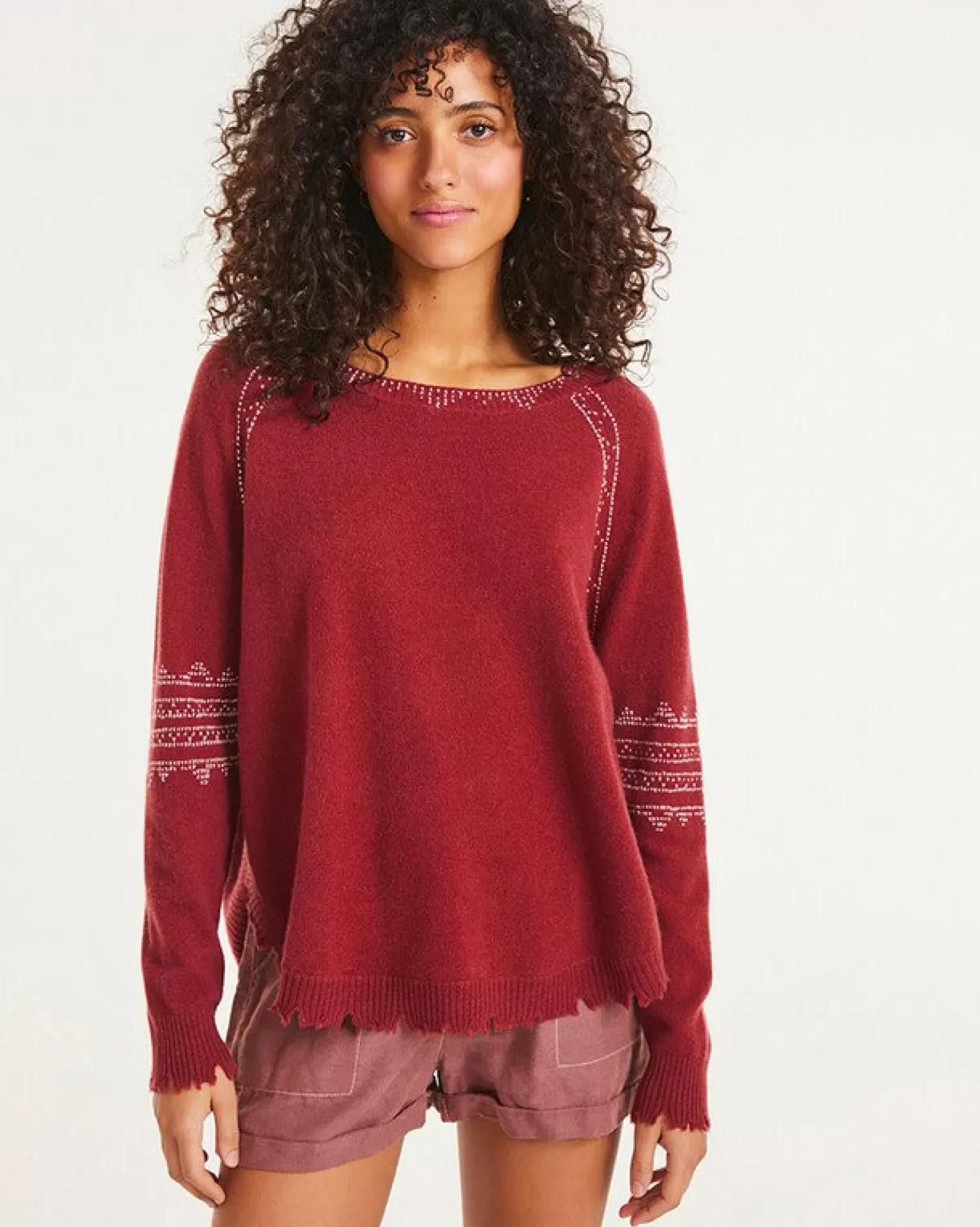 Kujten Sweaters & Sweatshirts>Embroidery Round Neck Cashmere Sweater Sierra