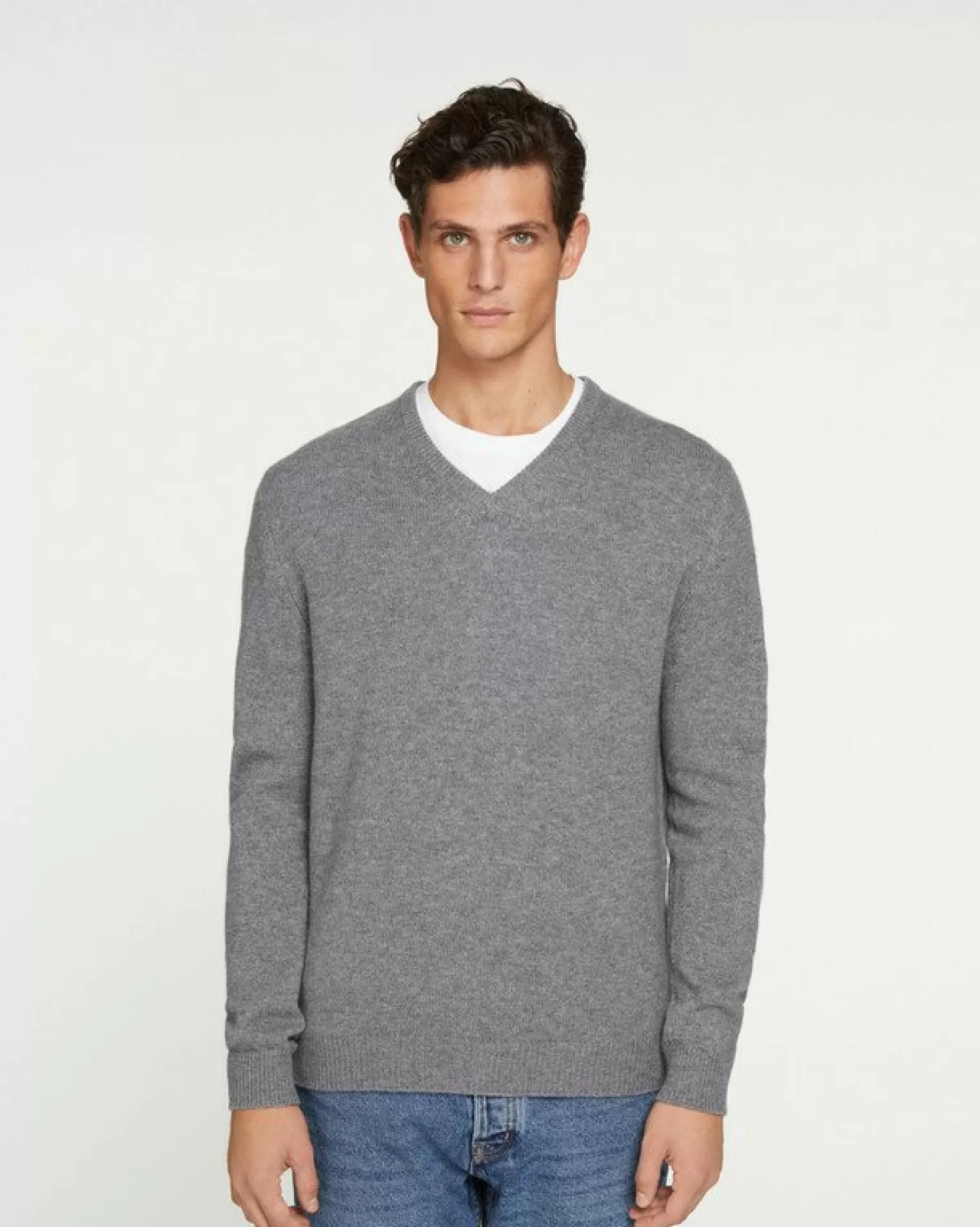 Kujten Sweaters & Sweatshirts>Long-Sleeved V-Neck Cashmere Sweater Gris Flanelle