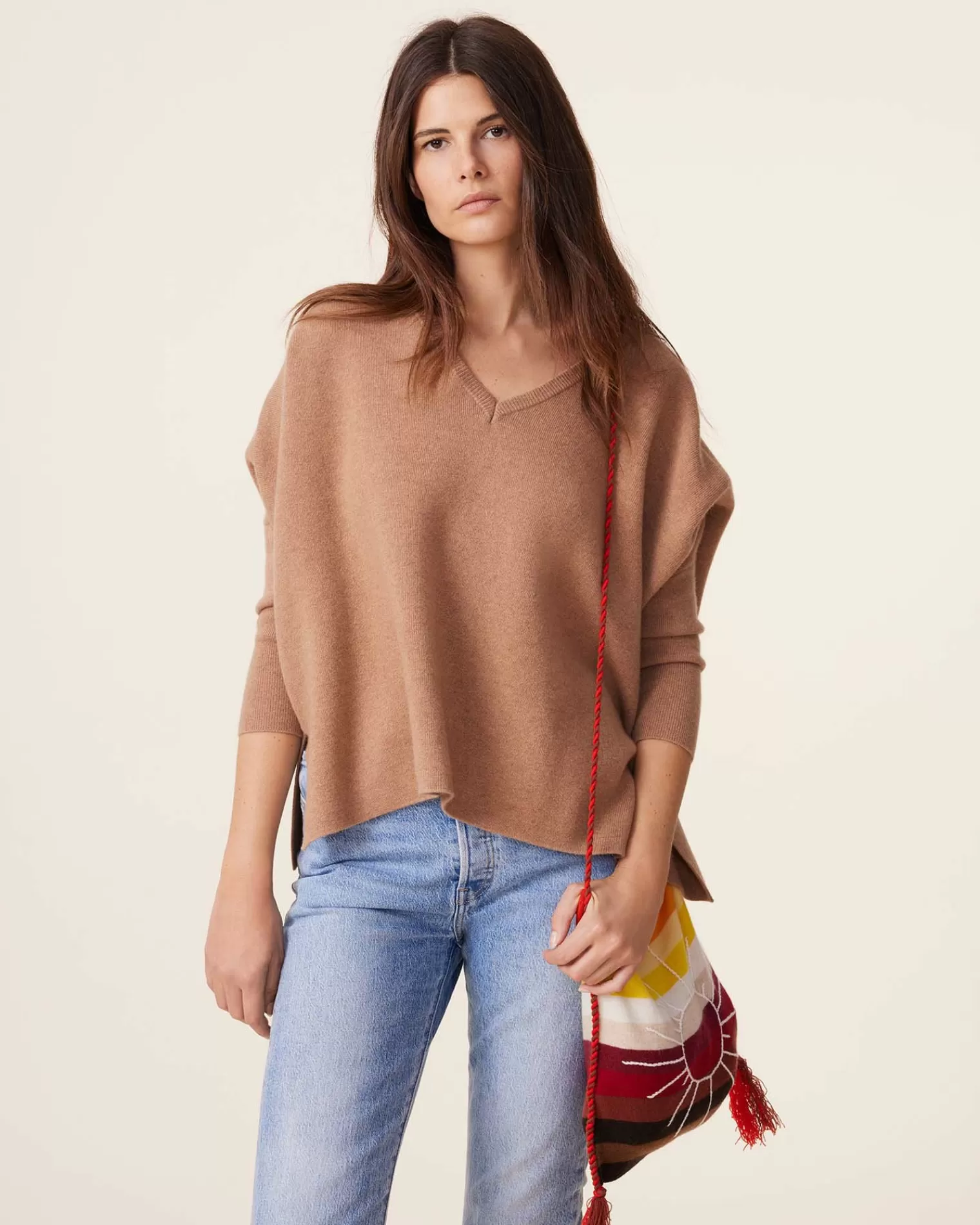 Kujten Sweaters & Sweatshirts>Milano Oversized V-Neck Cashmere Sweater, 2-Threads Camelo