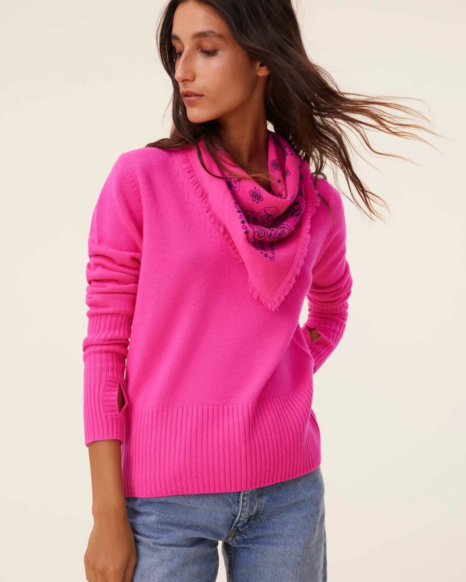 Kujten Sweaters & Sweatshirts>Mittens Sleeves V-Neck Cashmere Sweater, 4-Threads Rose Neon