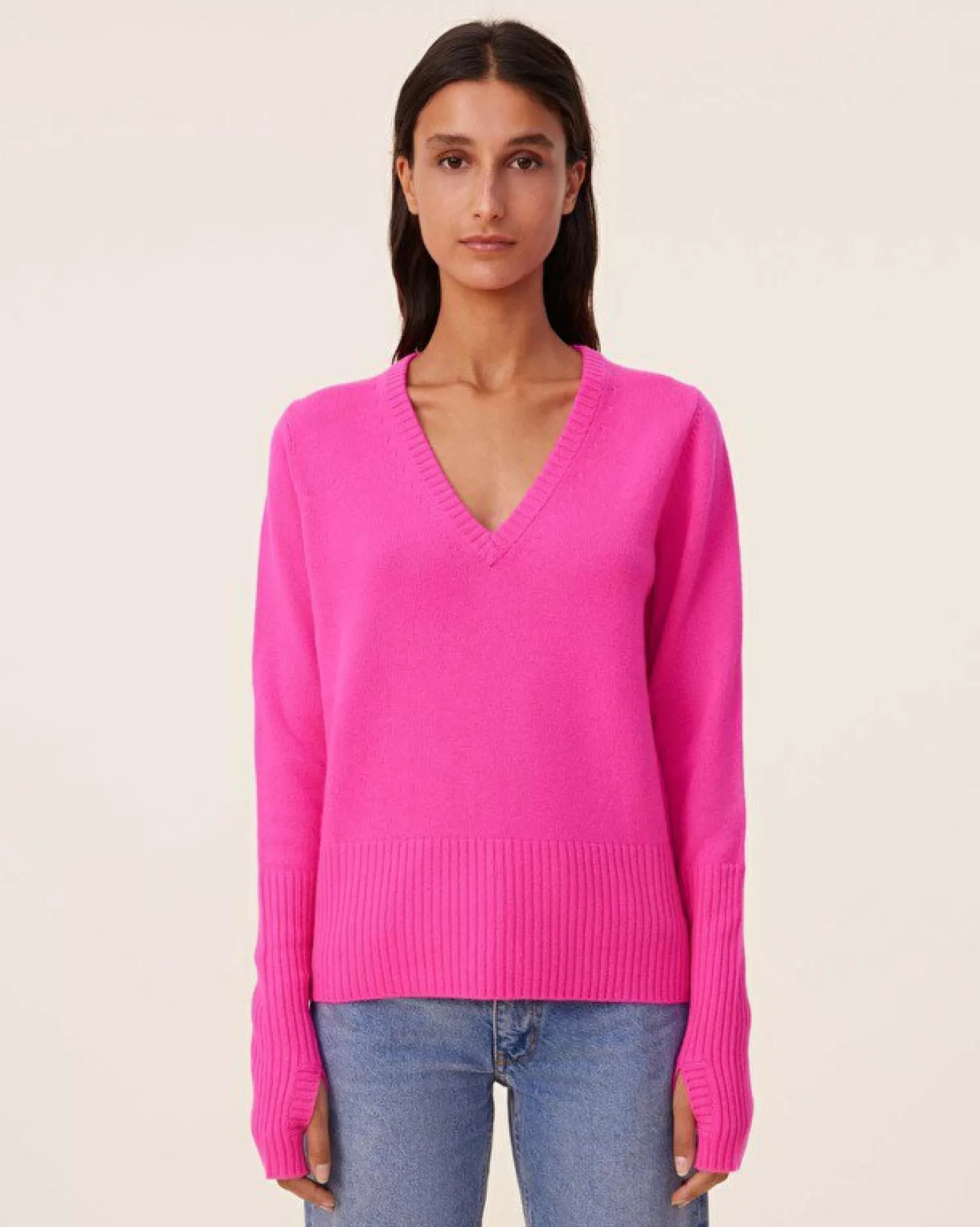 Kujten Sweaters & Sweatshirts>Mittens Sleeves V-Neck Cashmere Sweater, 4-Threads Rose Neon