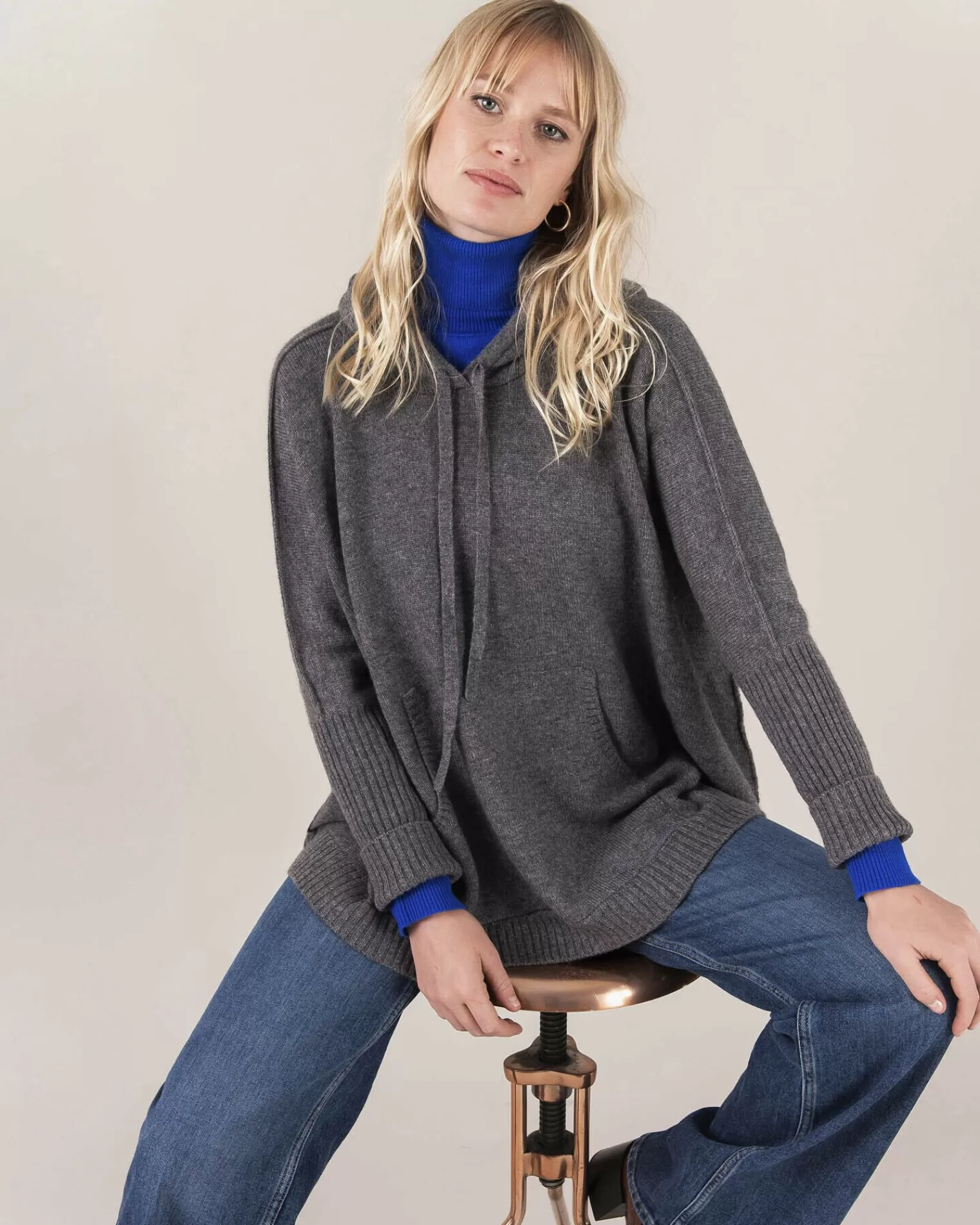 Kujten Hoodies>Oversize Round Neck Cashmere Sweatshirt Gris Flanelle