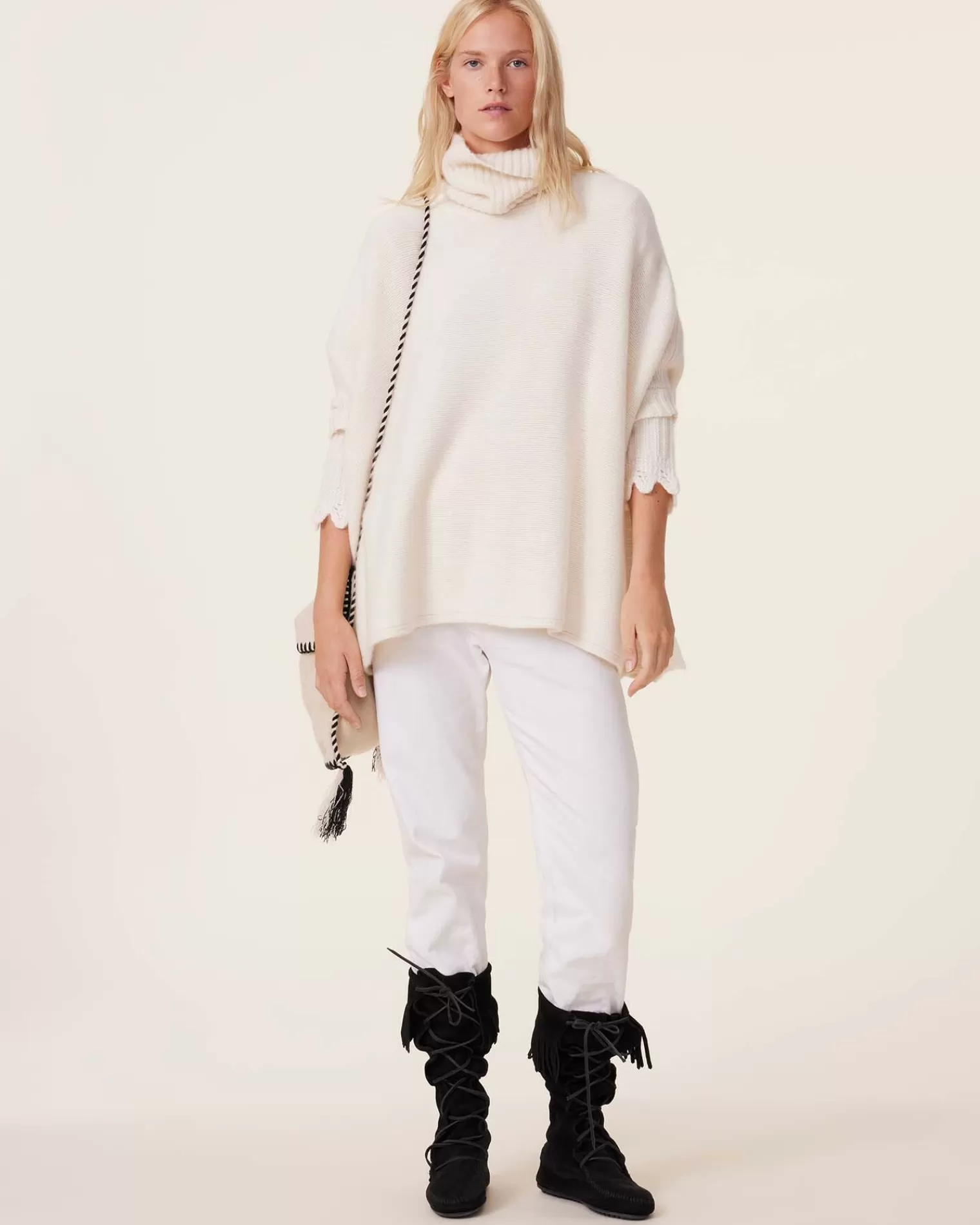 Kujten Capes & Ponchos>Oversize Turtleneck Cashmere Poncho, 10-Threads Blanc