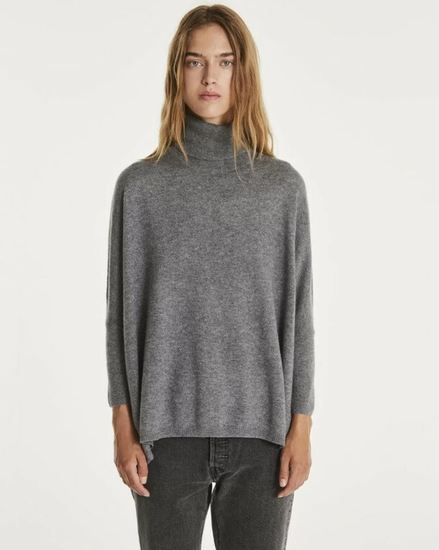 Kujten Sweaters & Sweatshirts>Oversize Turtleneck Cashmere Sweater, 2-Threads Gris Flanelle