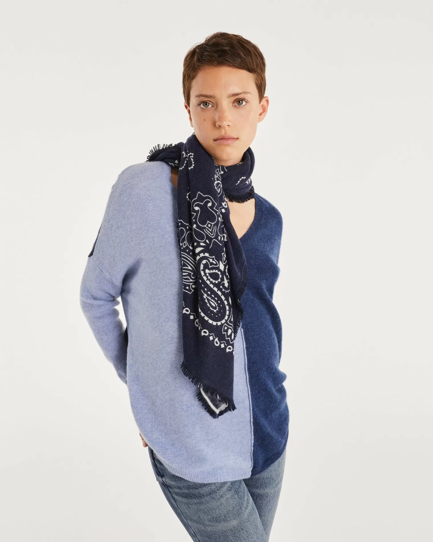 Kujten Sweaters & Sweatshirts>Oversize V-Neck Cashmere Sweater Bleu Jeans