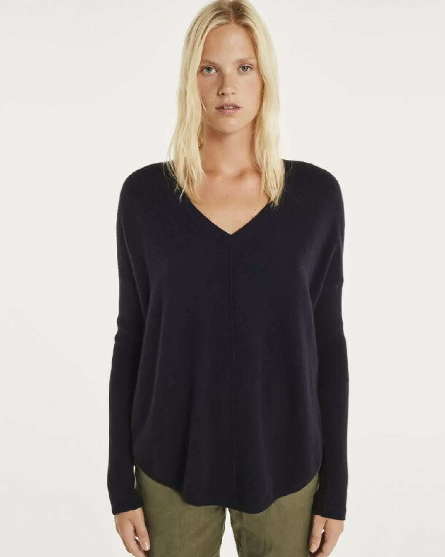 Kujten Sweaters & Sweatshirts>Oversize Woman V-Neck Cashmere Sweater, 2-Threads Bleu Marine Fonce