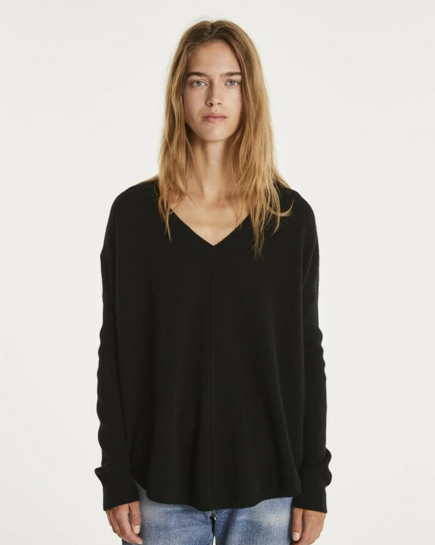 Kujten Sweaters & Sweatshirts>Oversize Woman V-Neck Cashmere Sweater, 2-Threads Noir