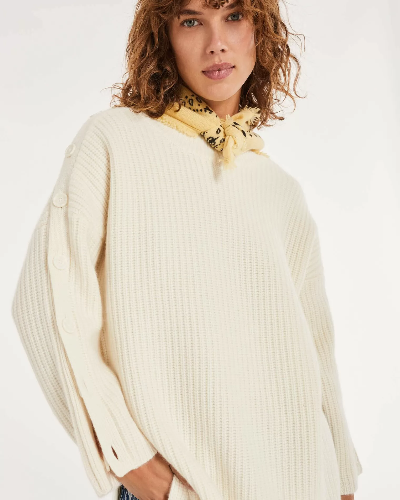 Kujten Sweaters & Sweatshirts>Oversized Cashmere Sweater With Buttons Blanc