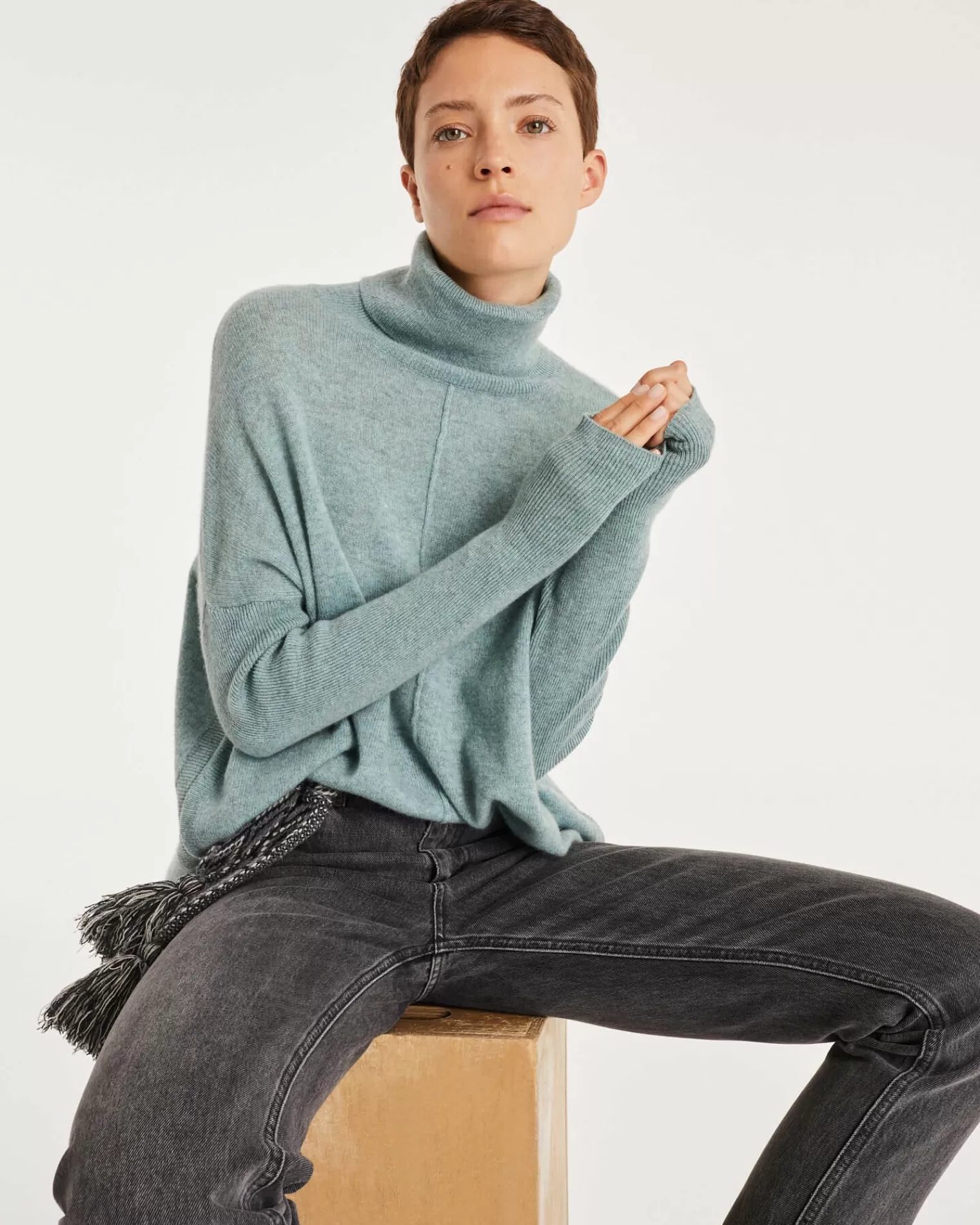 Kujten Sweaters & Sweatshirts>Oversized Cashmere Turtleneck Sweater Vert Suzanne