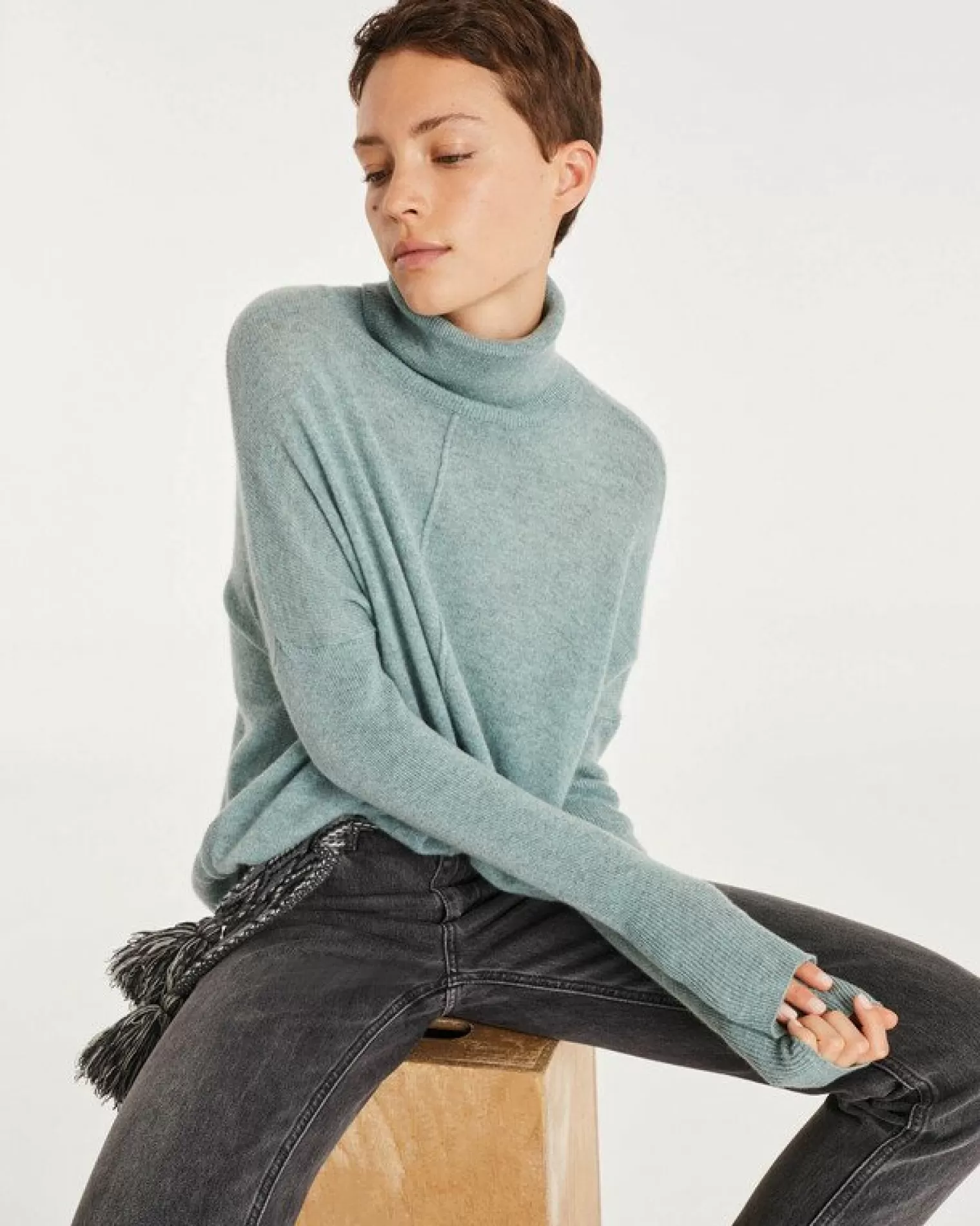 Kujten Sweaters & Sweatshirts>Oversized Cashmere Turtleneck Sweater Vert Suzanne