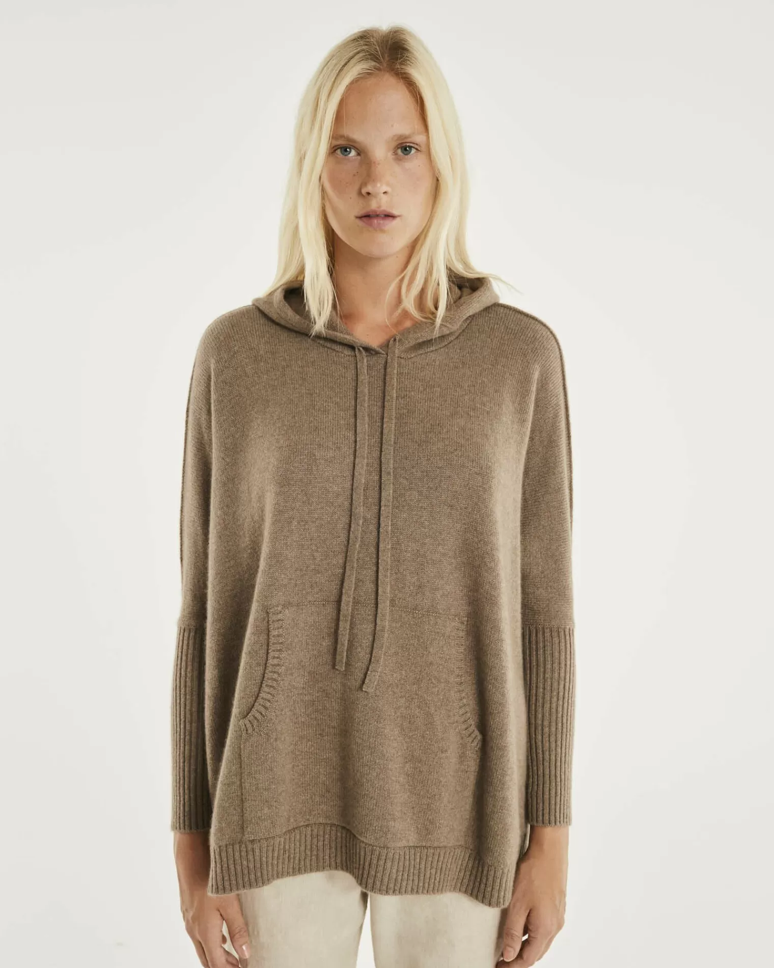 Kujten Hoodies>Oversized Long-Sleeved Hoodie Beige Taupe