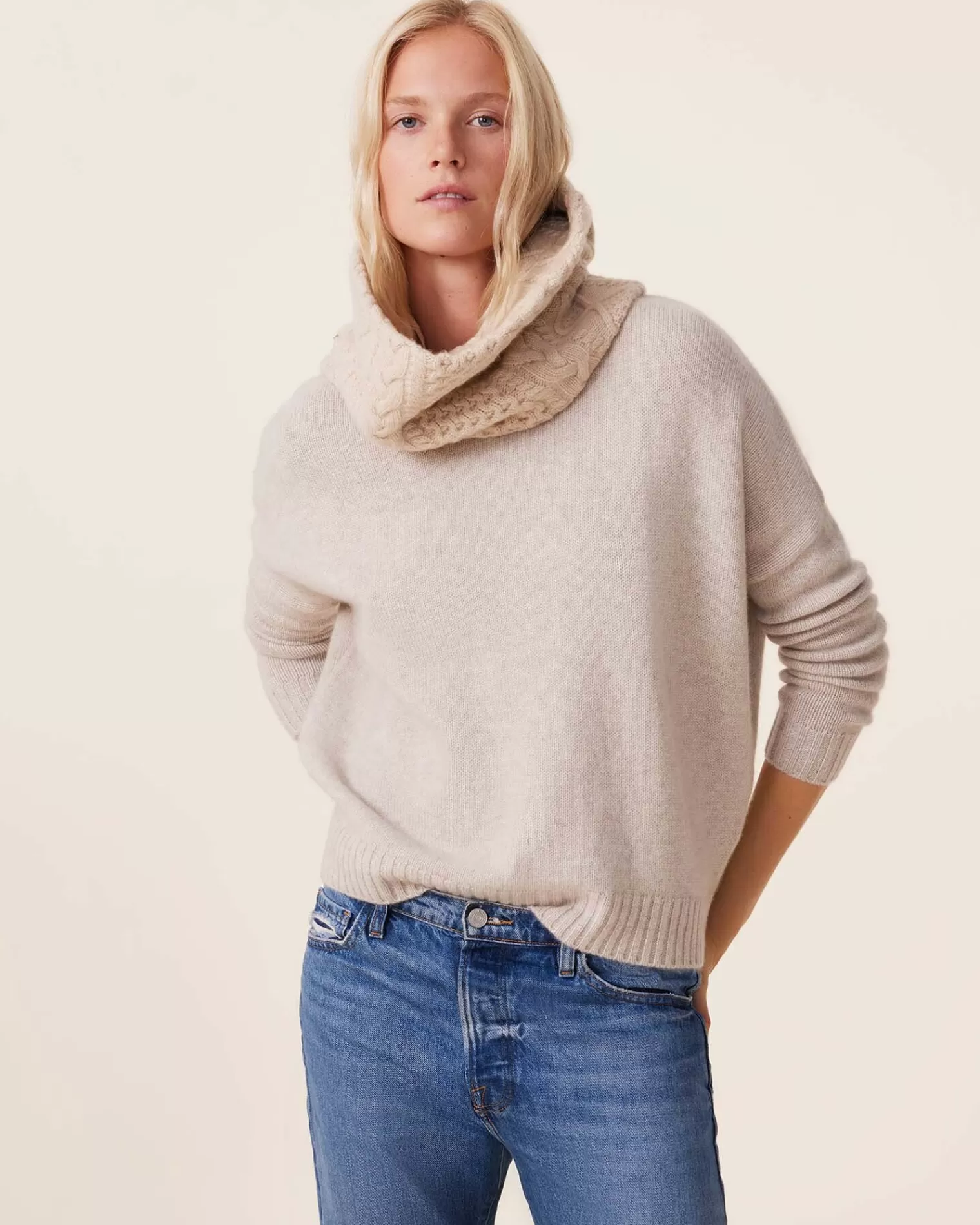 Kujten Sweaters & Sweatshirts>Oversized Round Neck Cashmere Sweater, 6-Threads Avoine