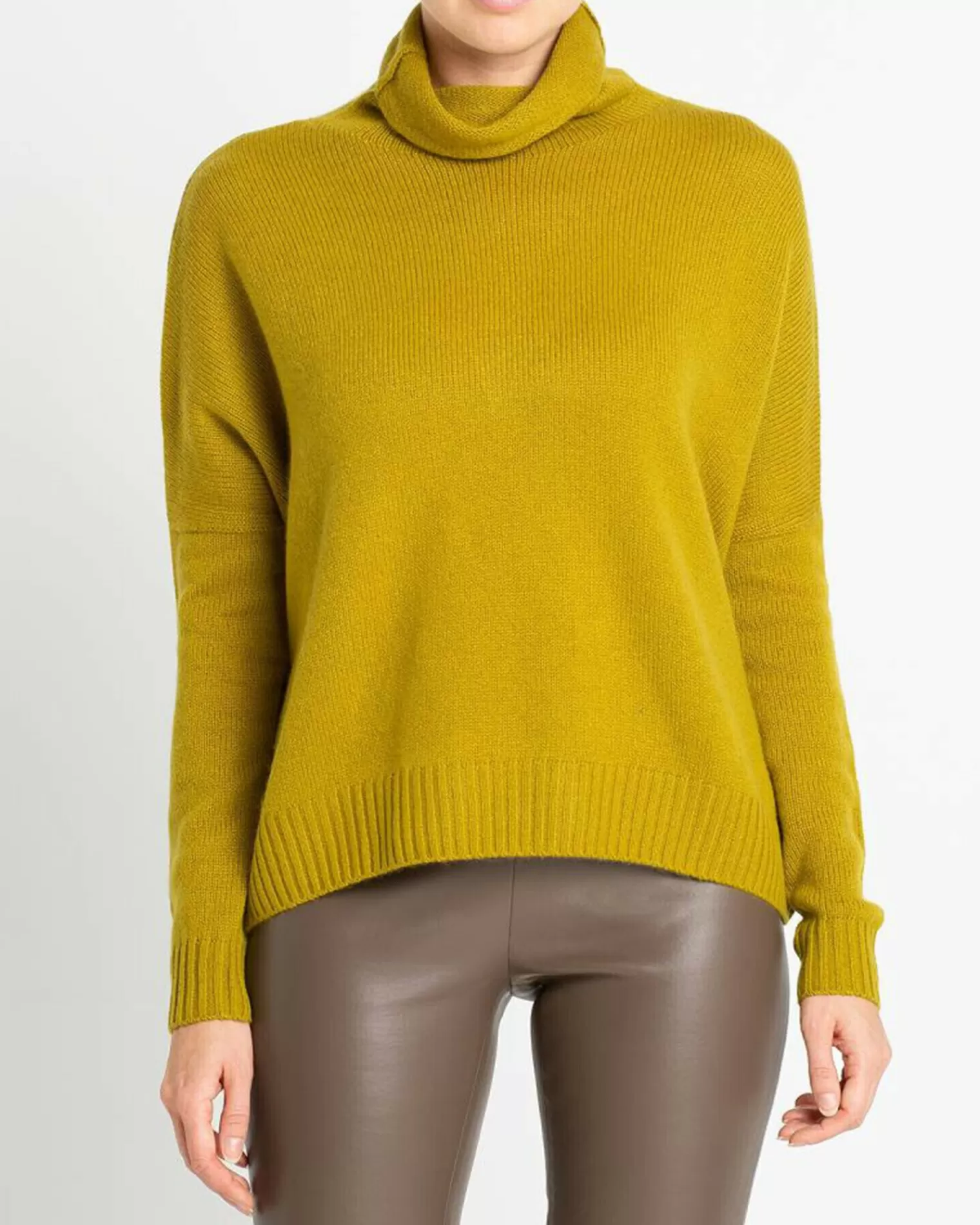 Kujten Sweaters & Sweatshirts>Oversized Turtleneck Cashmere Sweater Vert Olive