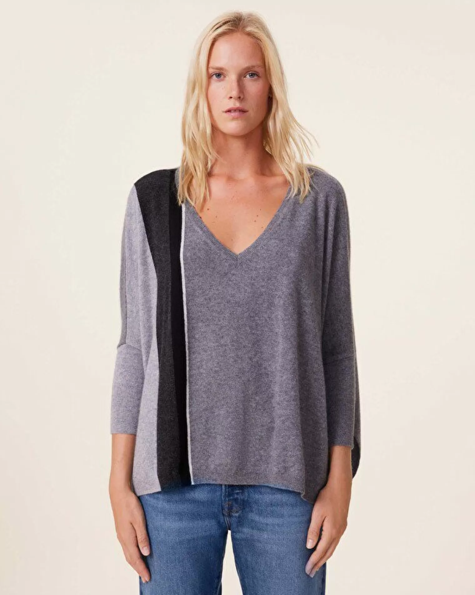 Kujten Sweaters & Sweatshirts>Oversized V-Neck Cashmere Sweater, 2-Threads Gris Flanelle