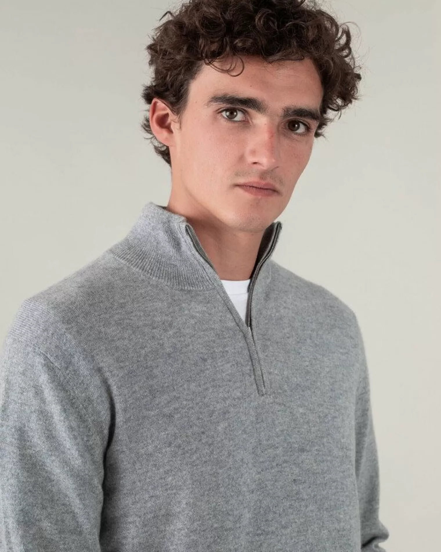 Kujten Sweaters & Sweatshirts>Plain Turtleneck Cashmere Man Sweater With Elbow Patches Gris Chine