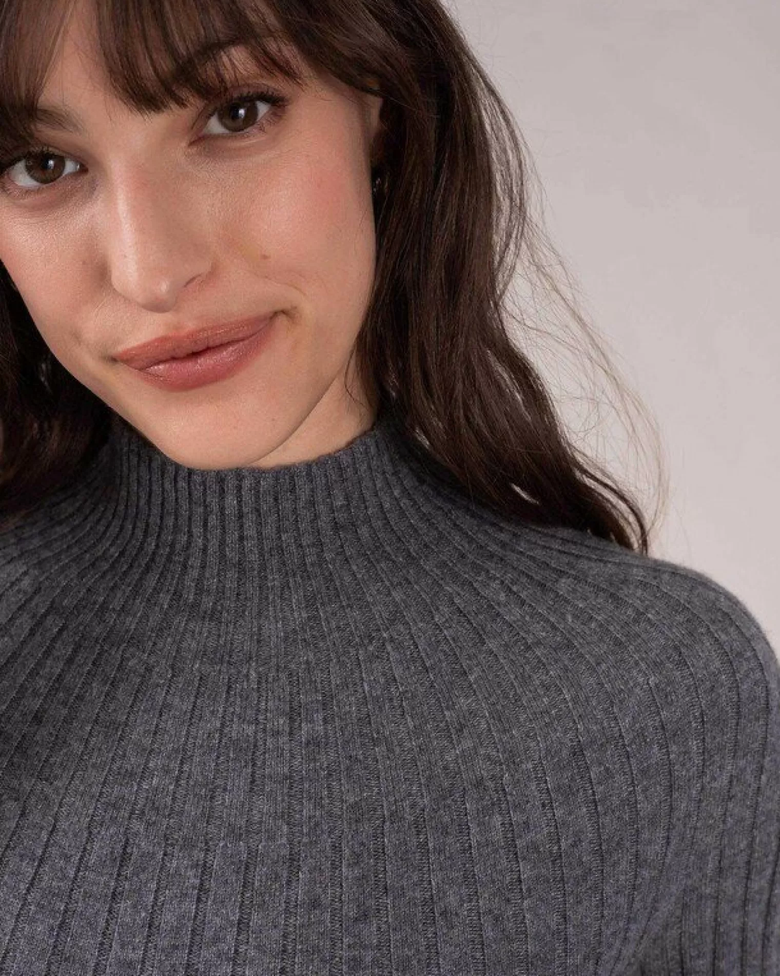 Kujten Sweaters & Sweatshirts>Ribbed Funnel Neck Cashmere Sweater Gris Flanelle