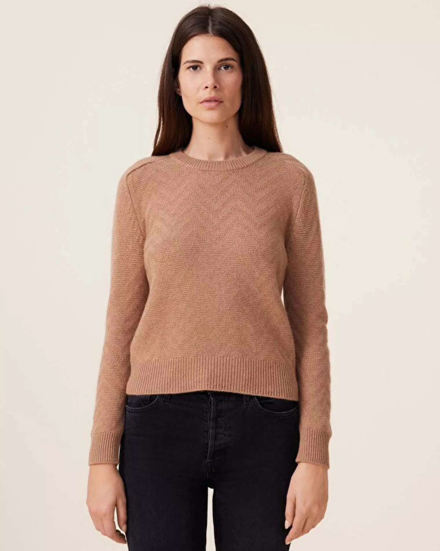 Kujten Sweaters & Sweatshirts>Round-Neck Cashmere Sweater, 4-Threads Camelo