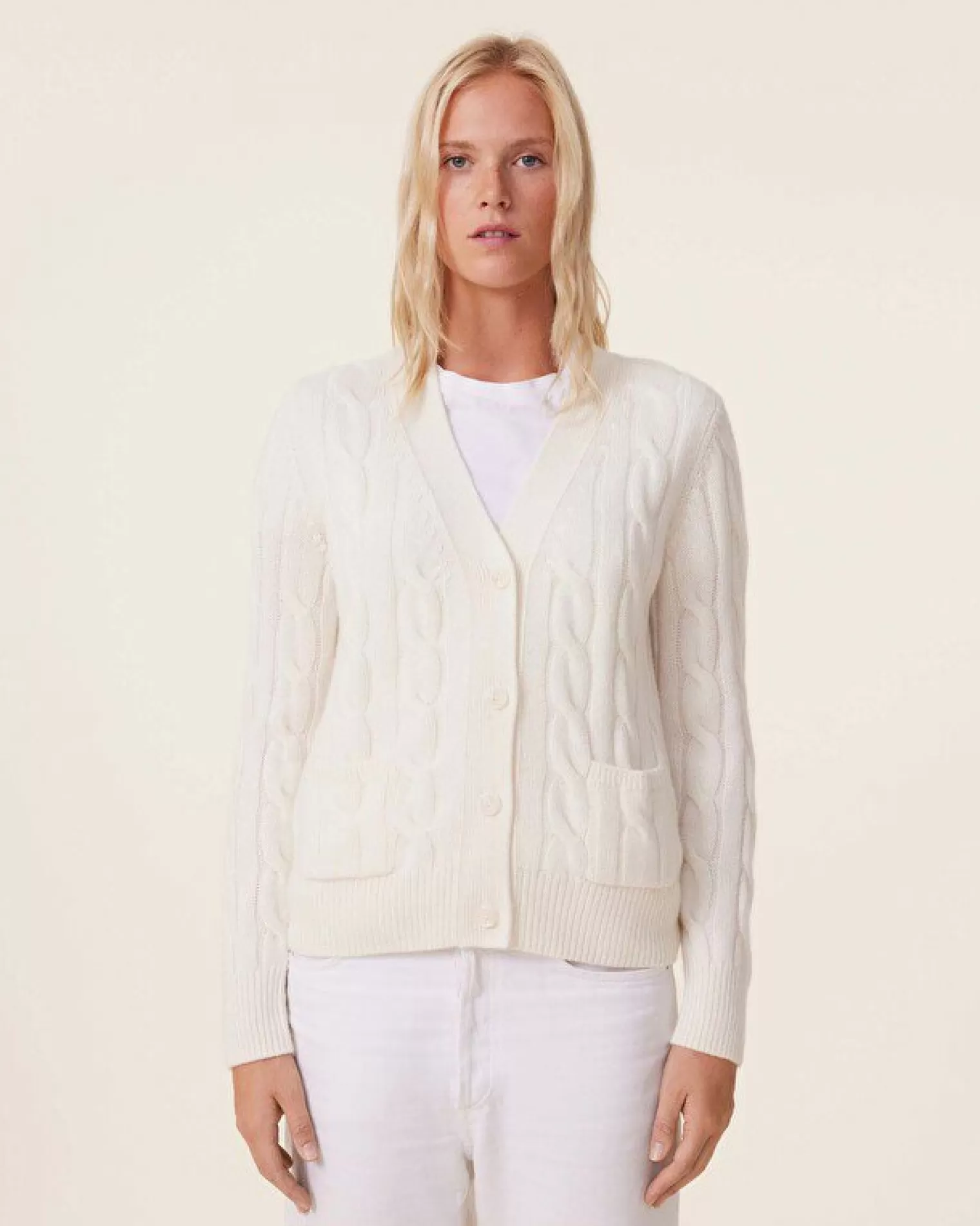 Kujten Jackets & Vests>Short Twisted Cashmere Cardigan, 8-Threads Blanc