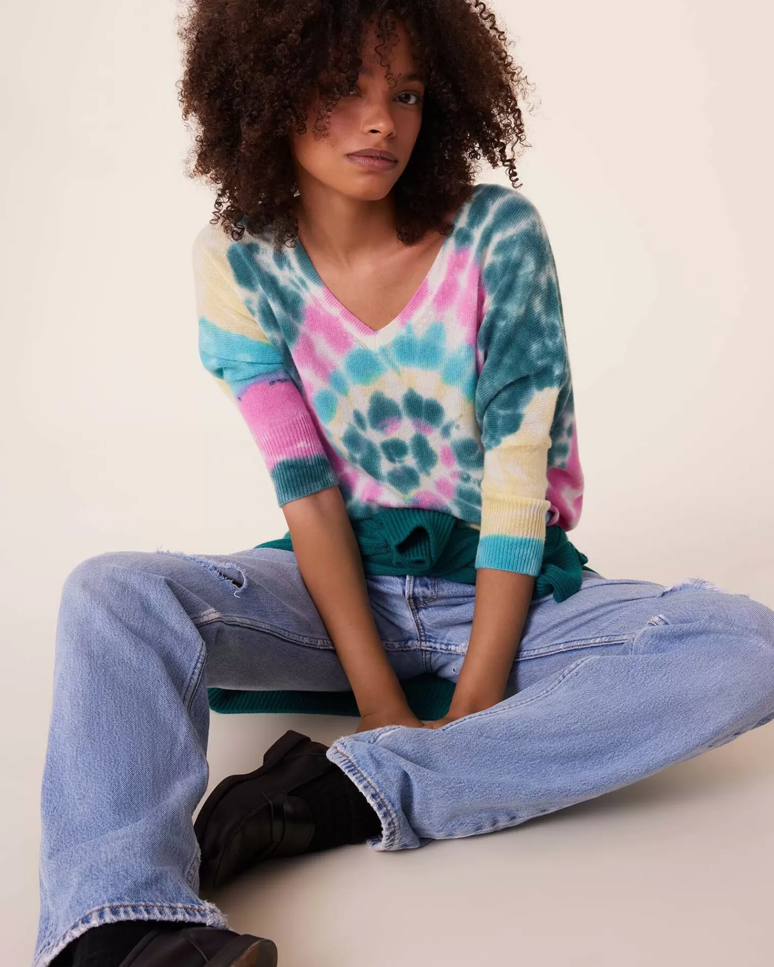 Kujten Sweaters & Sweatshirts>Tie Dye Oversize V-Neck Cashmere Sweater, 2-Threads Rose Vert