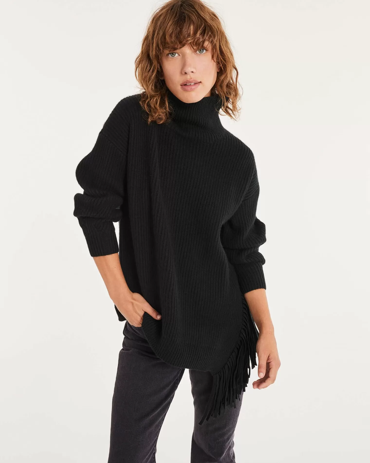 Kujten Sweaters & Sweatshirts>Turtleneck Fringed Cashmere Sweater Noir