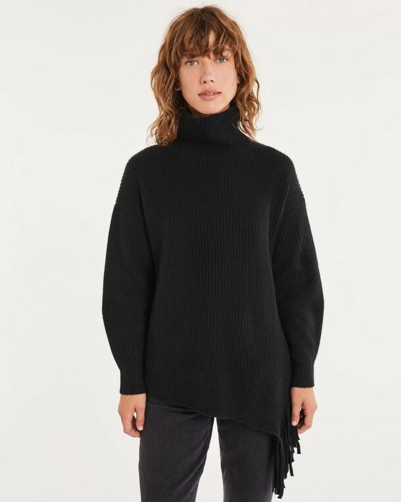 Kujten Sweaters & Sweatshirts>Turtleneck Fringed Cashmere Sweater Noir