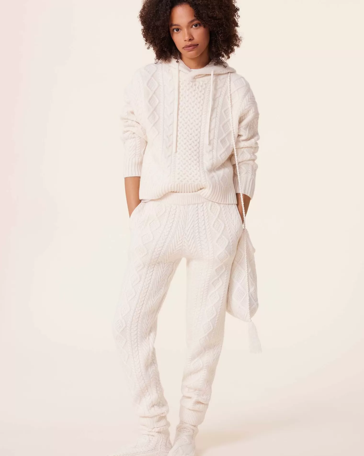 Kujten Pants & Shorts>Twisted Cashmere Joggers, 8-Threads Blanc