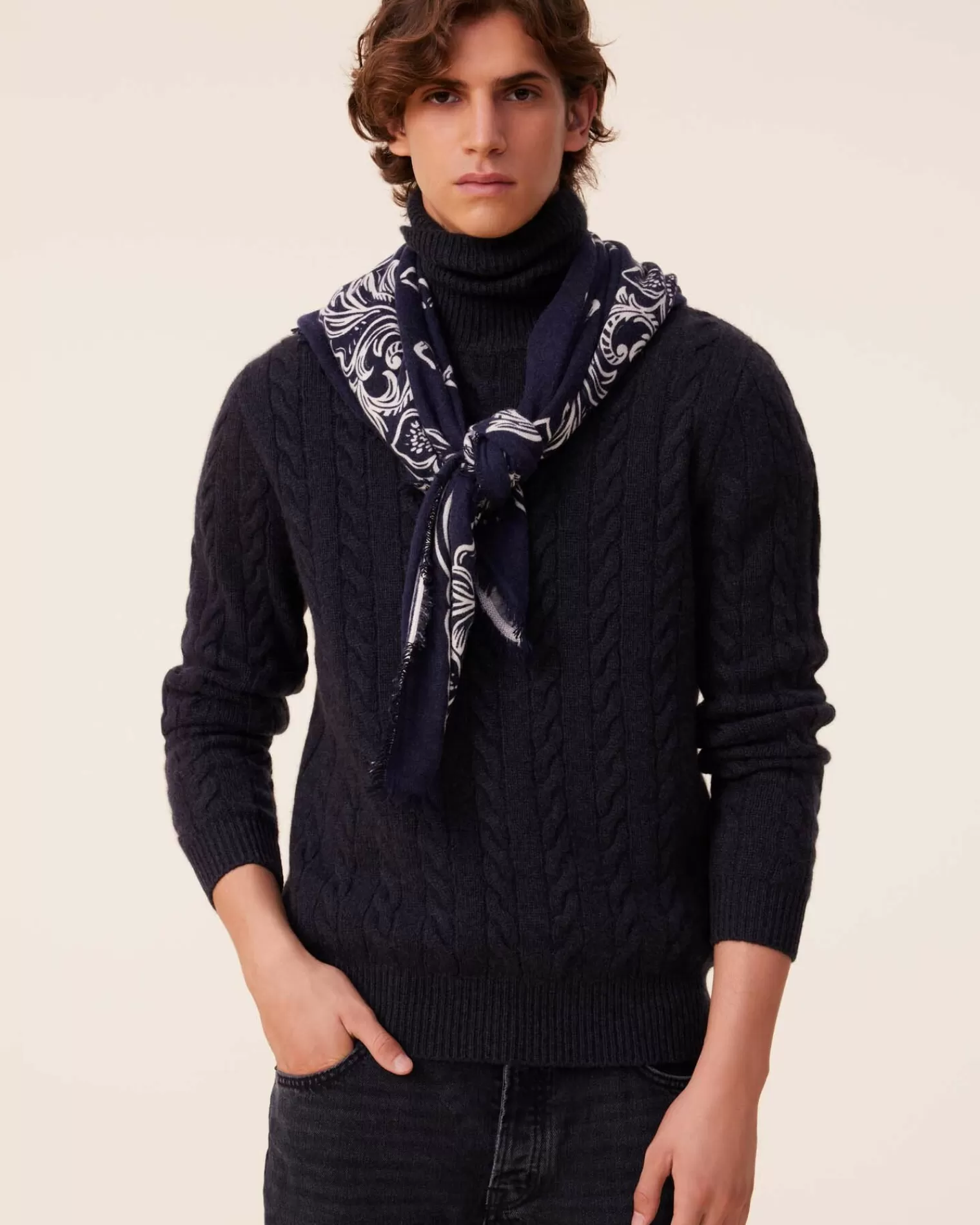 Kujten Sweaters & Sweatshirts>Twisted Turtleneck Cashmere Sweater, 8-Threads Ocean