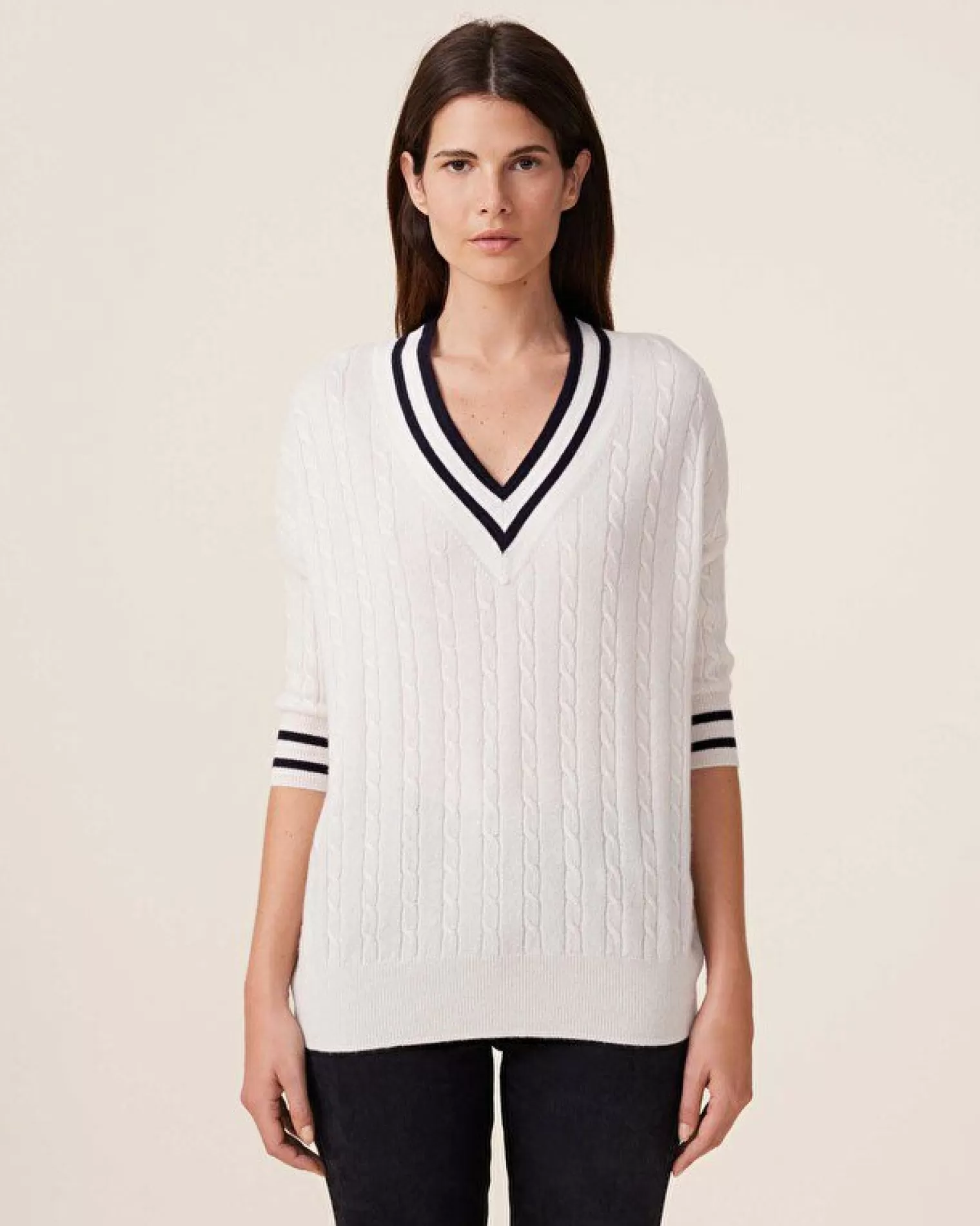 Kujten Sweaters & Sweatshirts>Twisted V-Neck Cashmere Sweater, 2-Threads Blanc