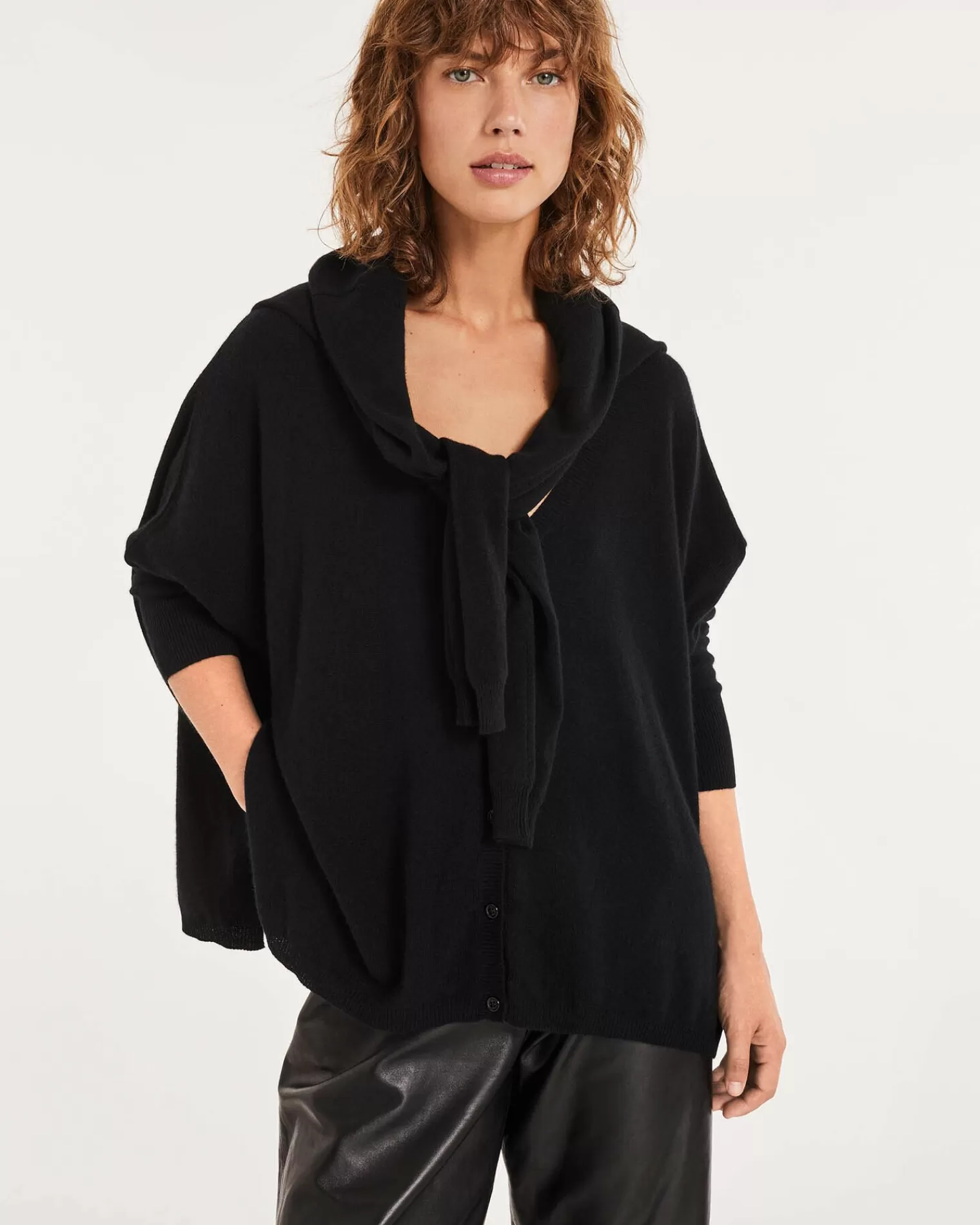 Kujten Jackets & Vests>V-Collar Oversize Cashmere Cardigan Noir