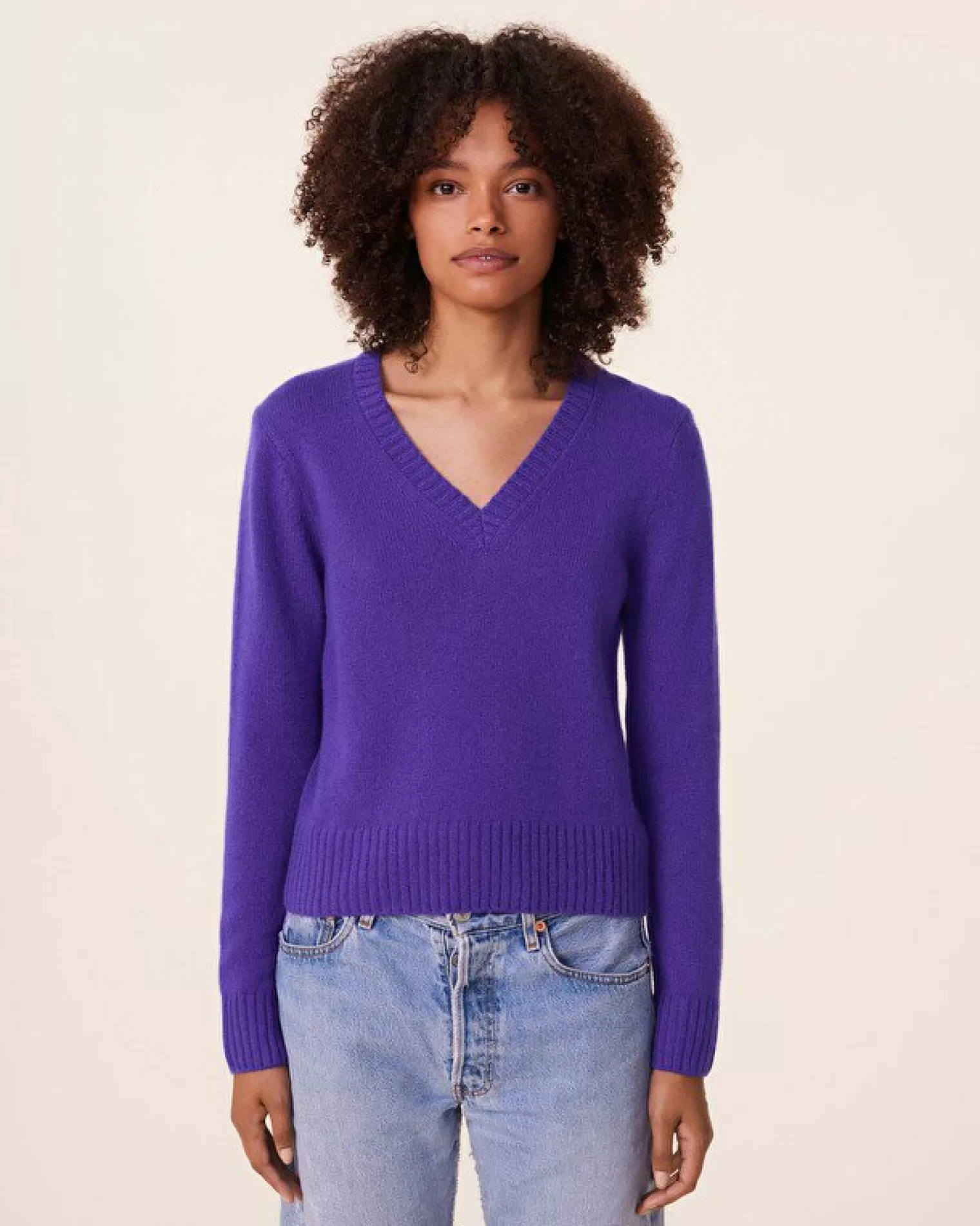 Kujten Sweaters & Sweatshirts>V-Neck Cashmere Sweater, 4-Threads Deep Purple