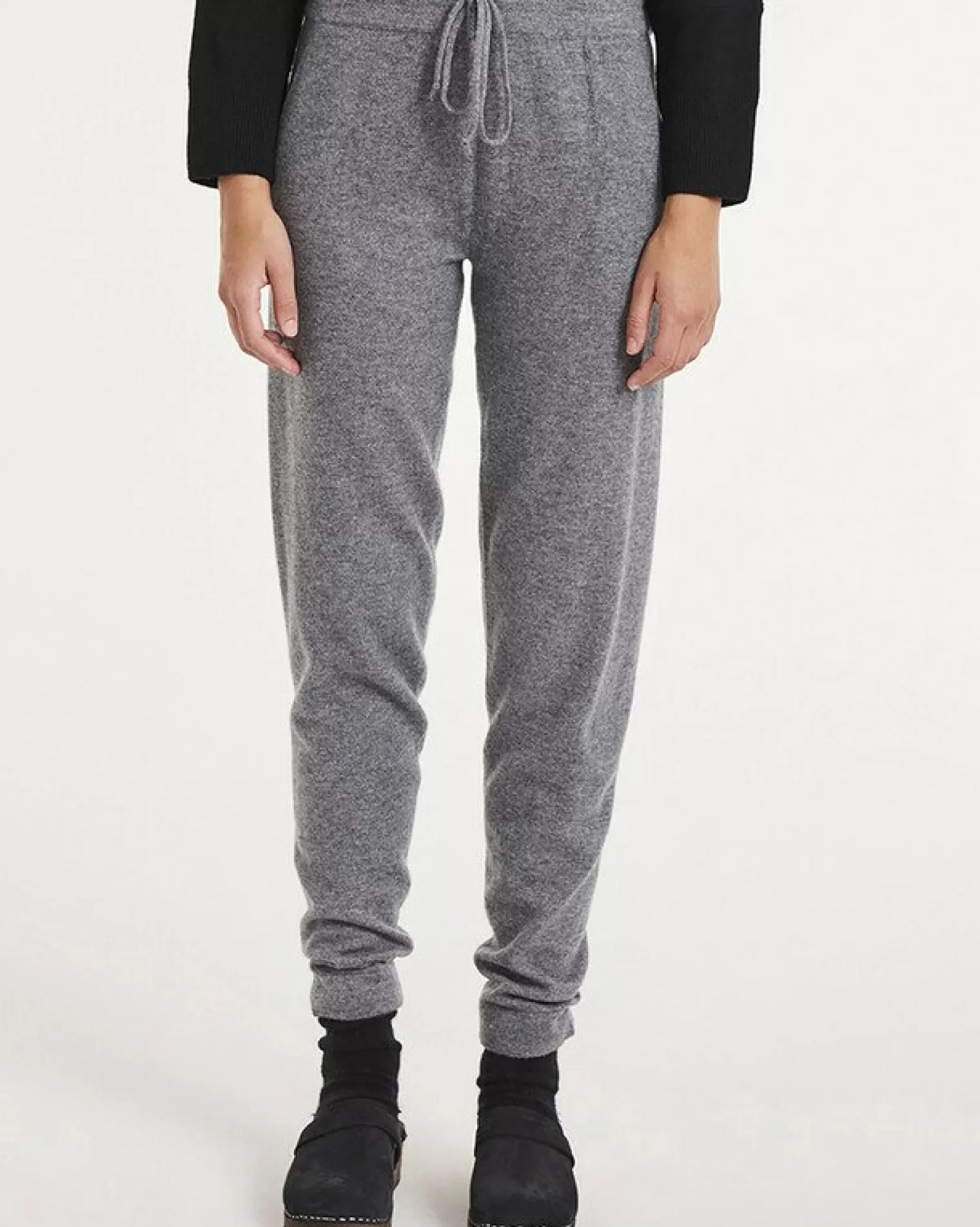 Kujten Joggings & Leggings>Woman Cashmere Jogging, 2-Threads Gris Flanelle