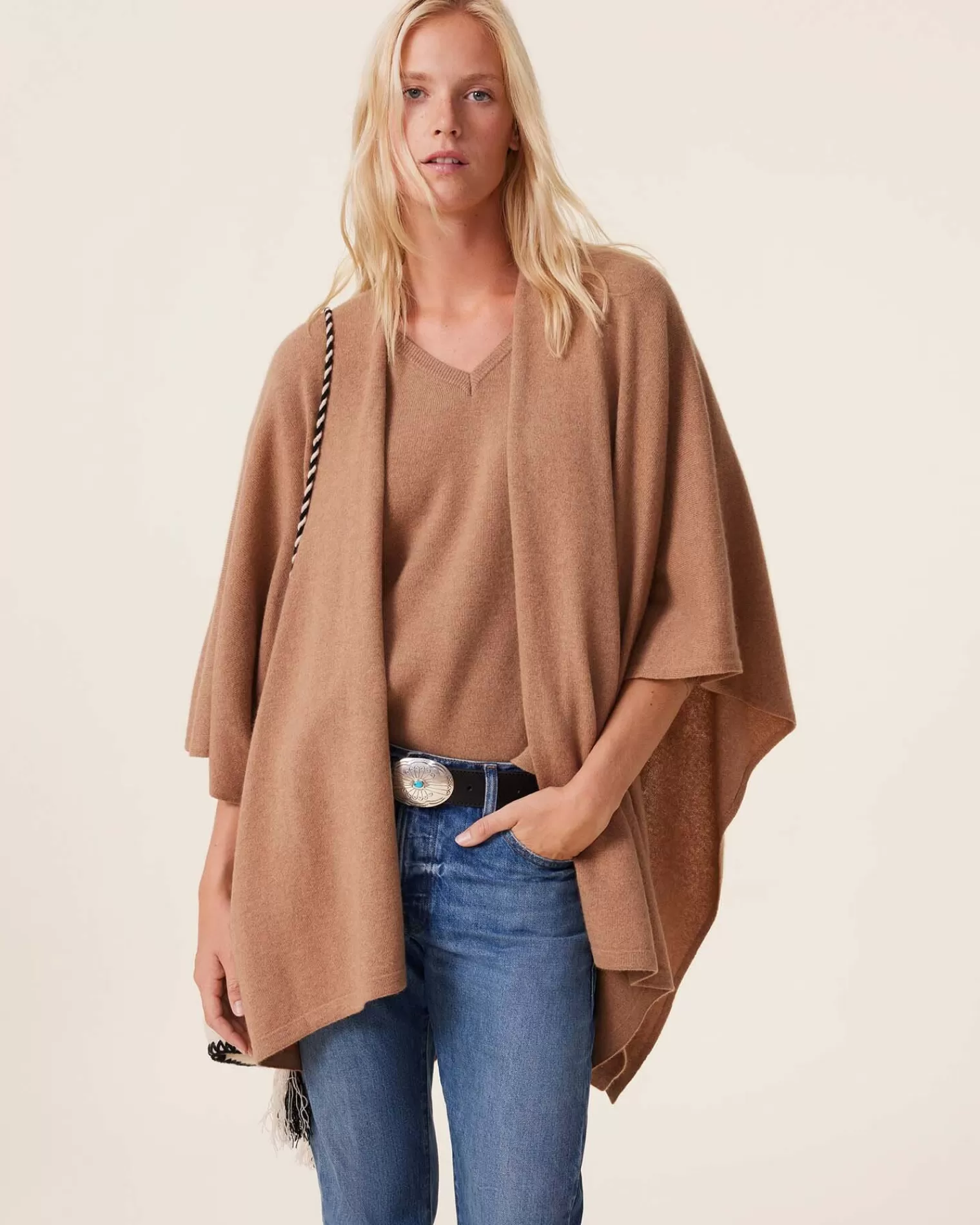 Kujten Capes & Ponchos>Women Cashmere Cape, 2-Threads Camelo