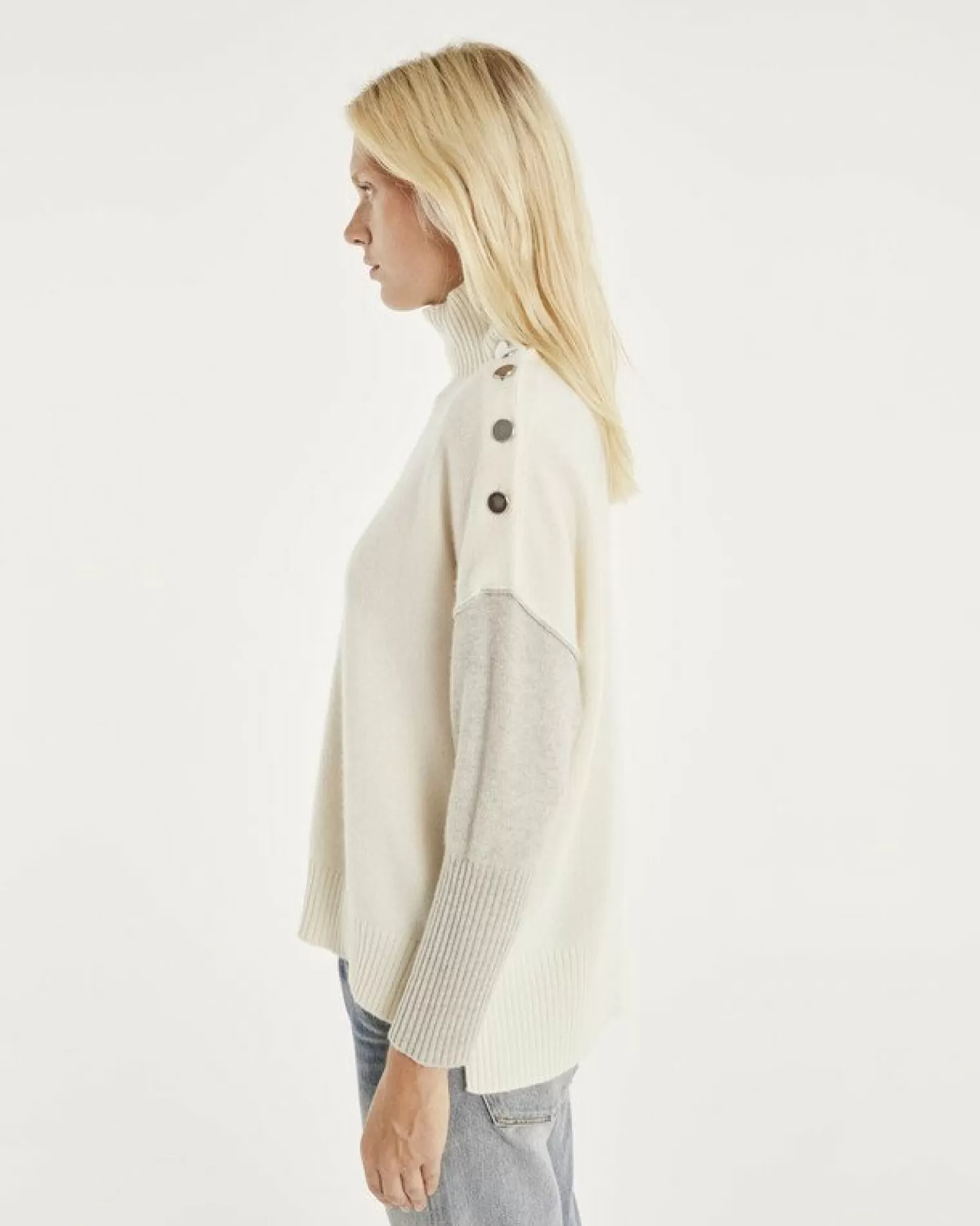 Kujten Sweaters & Sweatshirts>Women Cashmere Sweater With Buttons Gris Bouleau