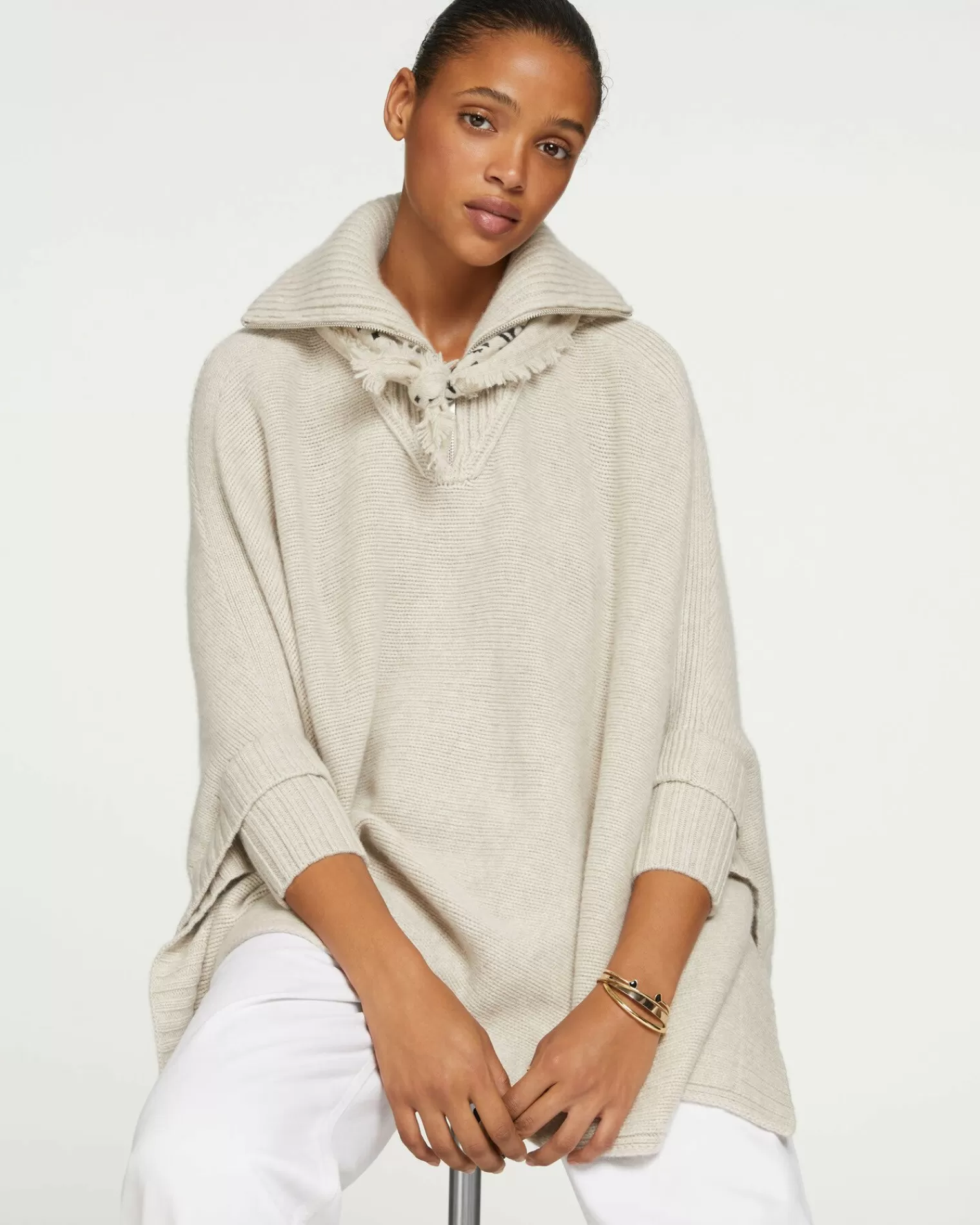 Kujten Capes & Ponchos>Women Cashmere Trucker Neck Poncho Avoine