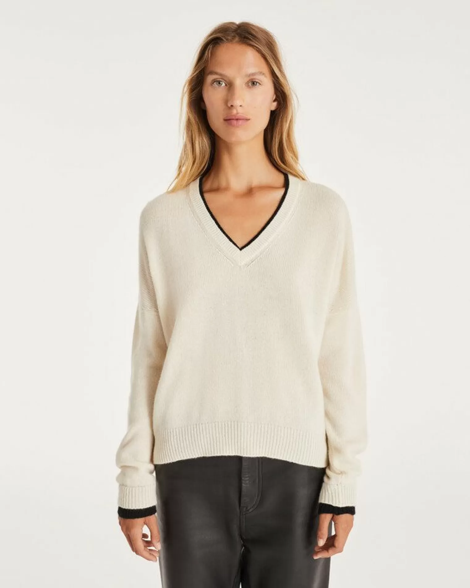 Kujten Sweaters & Sweatshirts>Women Cashmere V-Neck Sweater Boyfriend Blanc Vintage